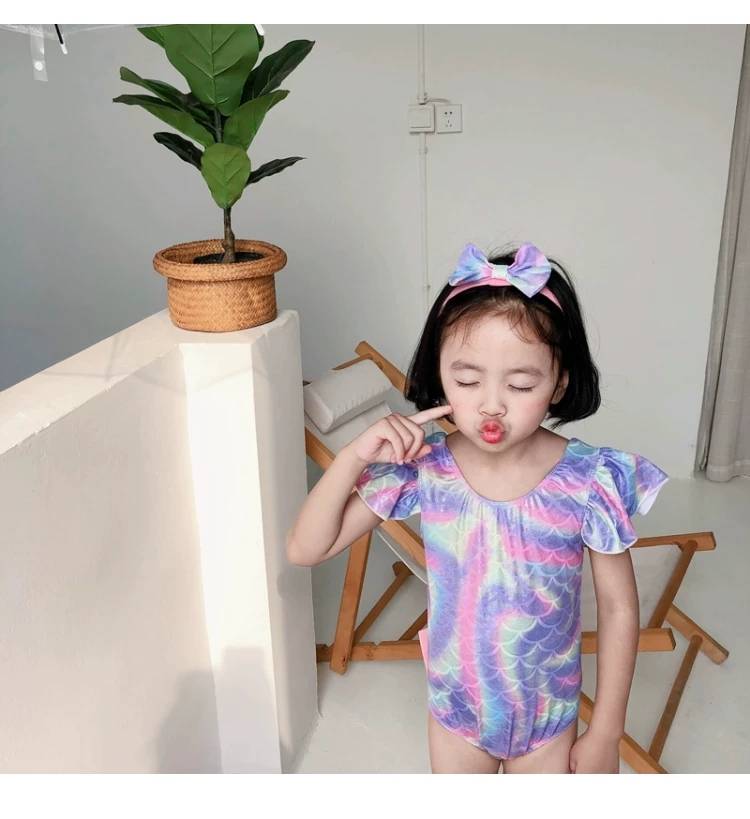 ชุดว่ายน้ำเด็กหญิง เมอร์เมด สีสันสดใส ชุดว่ายน้ำพร้อมหมวก และที่คาดผม สุดคุ้ม