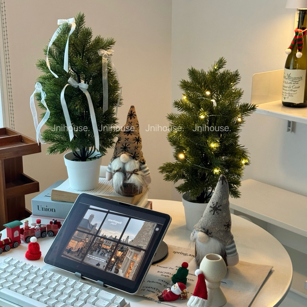 [พร้อมส่ง] Jnihouse : Little Christmas Tree (ต้นคริสต์มาส+ไฟประดับ)