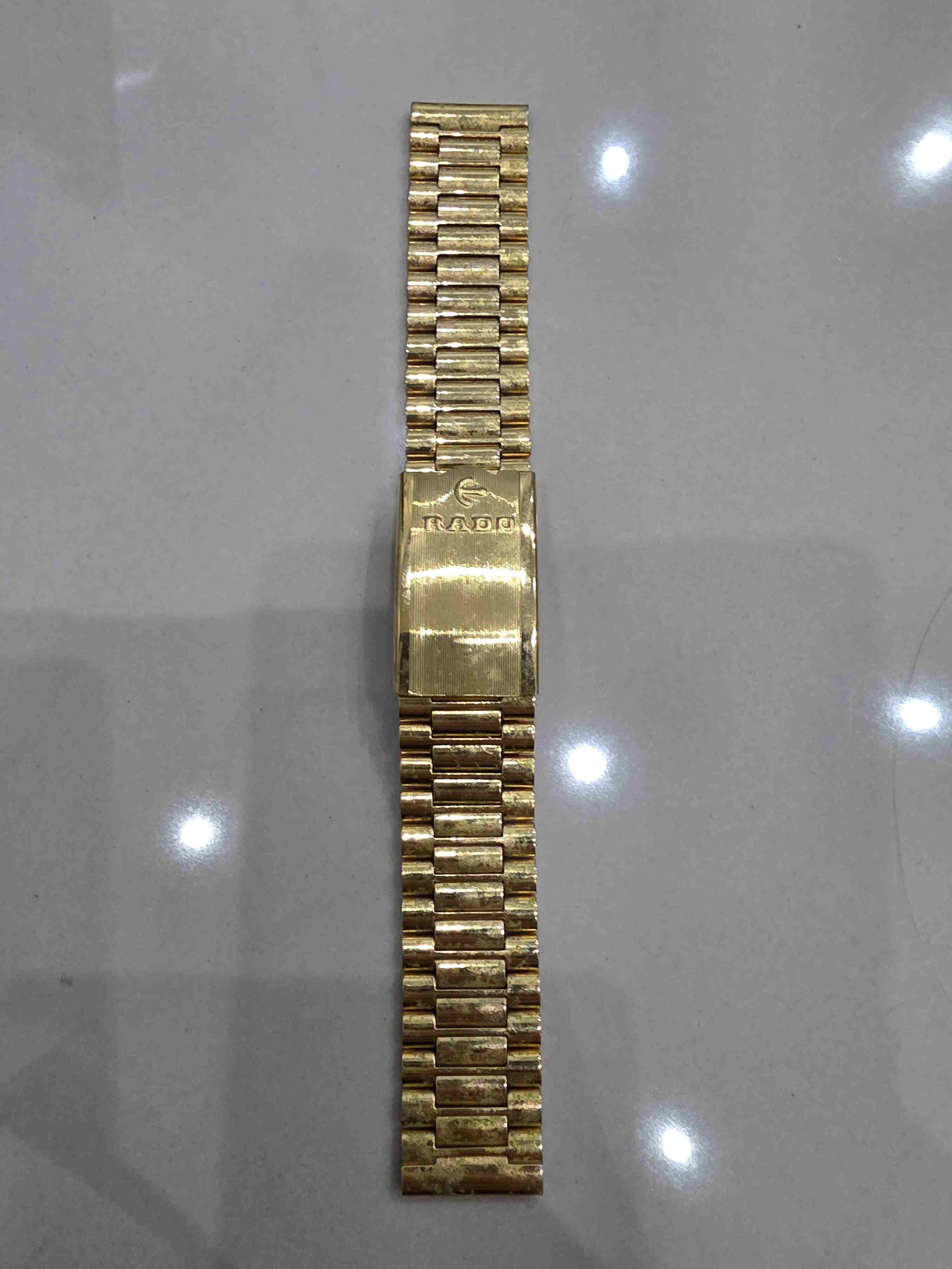 สายนาฬิกา ยี่ห้อ RADO ราโด้ ของใหม่เก่าเก็บ สวยหายาก ขนาด 18 มิล รุ่นเก่า ขายตามสภาพ พร้อมส่ง