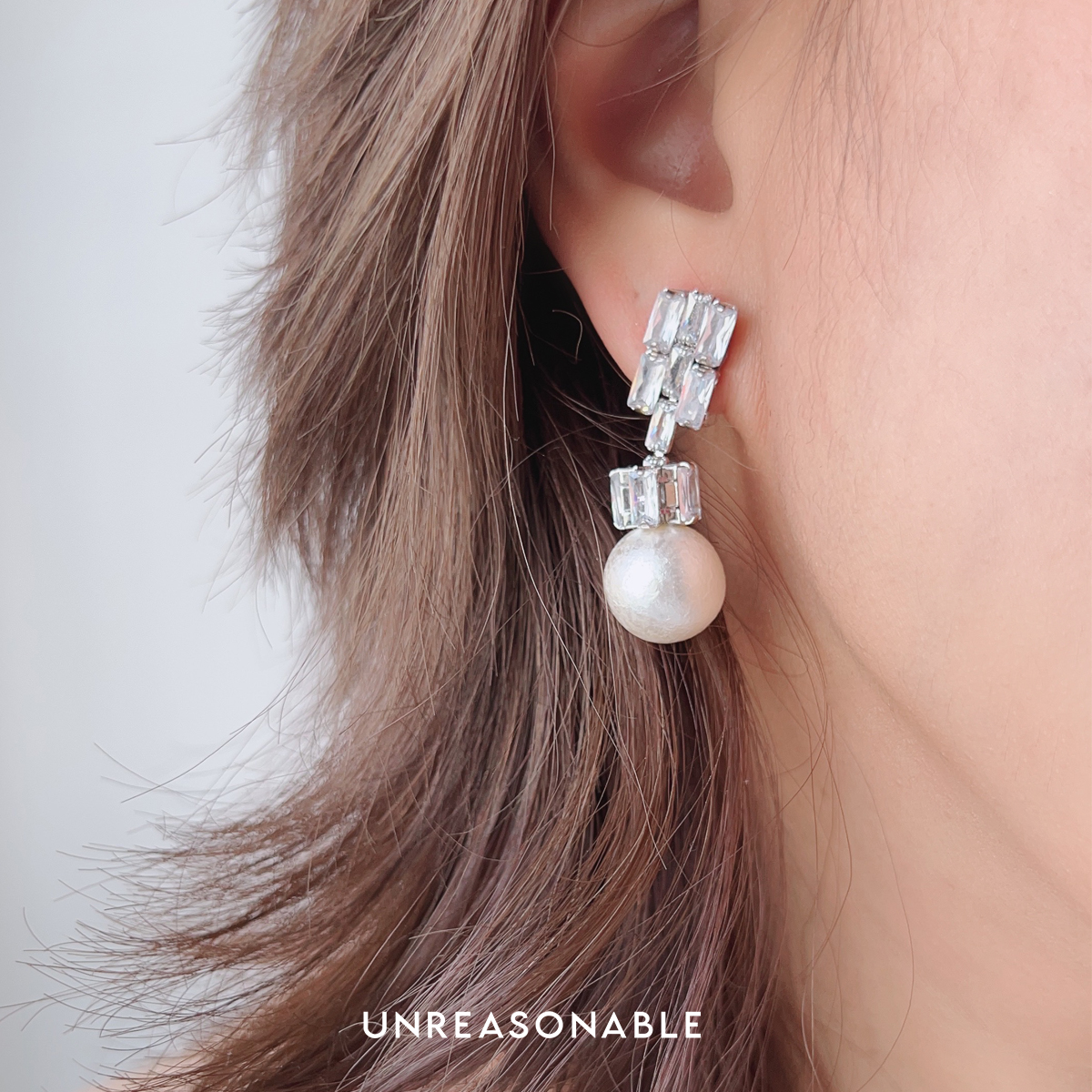ต่างหูมุก Drop Earrings ก้านเงิน ต่างหูหนีบ UA0976-01 Unreasonable Accessories