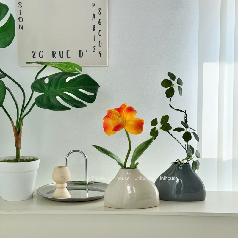 [พร้อมส่ง] Jnihouse : แจกันเซรามิก แจกันดอกไม้ทรงแบน (Vase)