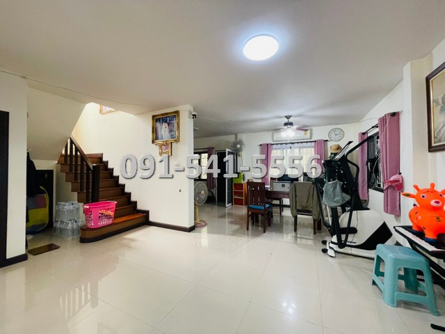 ขายบ้านเดี่ยว 2 ชั้น ม.เคซี เนเชอรัลวิลล์ ร่มเกล้า ขนาด 67 ตรว 3นอน 3น้ำ ต่อเติมทั้งด้านหน้าและด้านหลัง ประตูรั้วบ้านเป็นแบบรีโมท