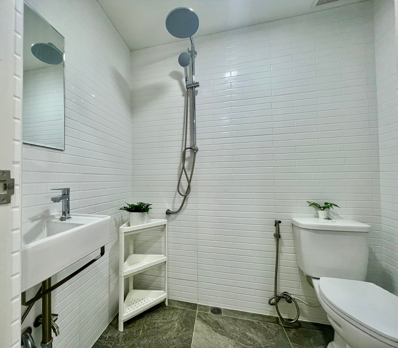 ขายด่วนทาวน์เฮ้าส์ หมู่บ้านเคซี ซ.รามคำแหง 142 พร้อมผู้เช่า (N.1240)