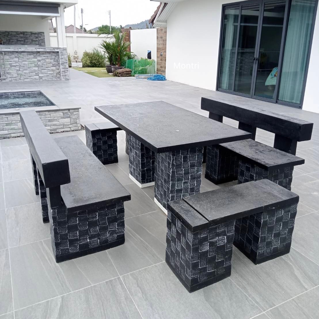 โต๊ะสนาม โต๊ะโมเดิร์นพนักพิง โต๊ะสนามปูนปั้น โต๊ะสนามโมเดิร์น 150*80 ทำจากปูนสไตล์โมเดิร์น โครงสร้างเสริมเหล็ก แข็งแรง ทนแดด ทนฝน หมดปัญหาเรื่องขาเก้าอี้หักพัง