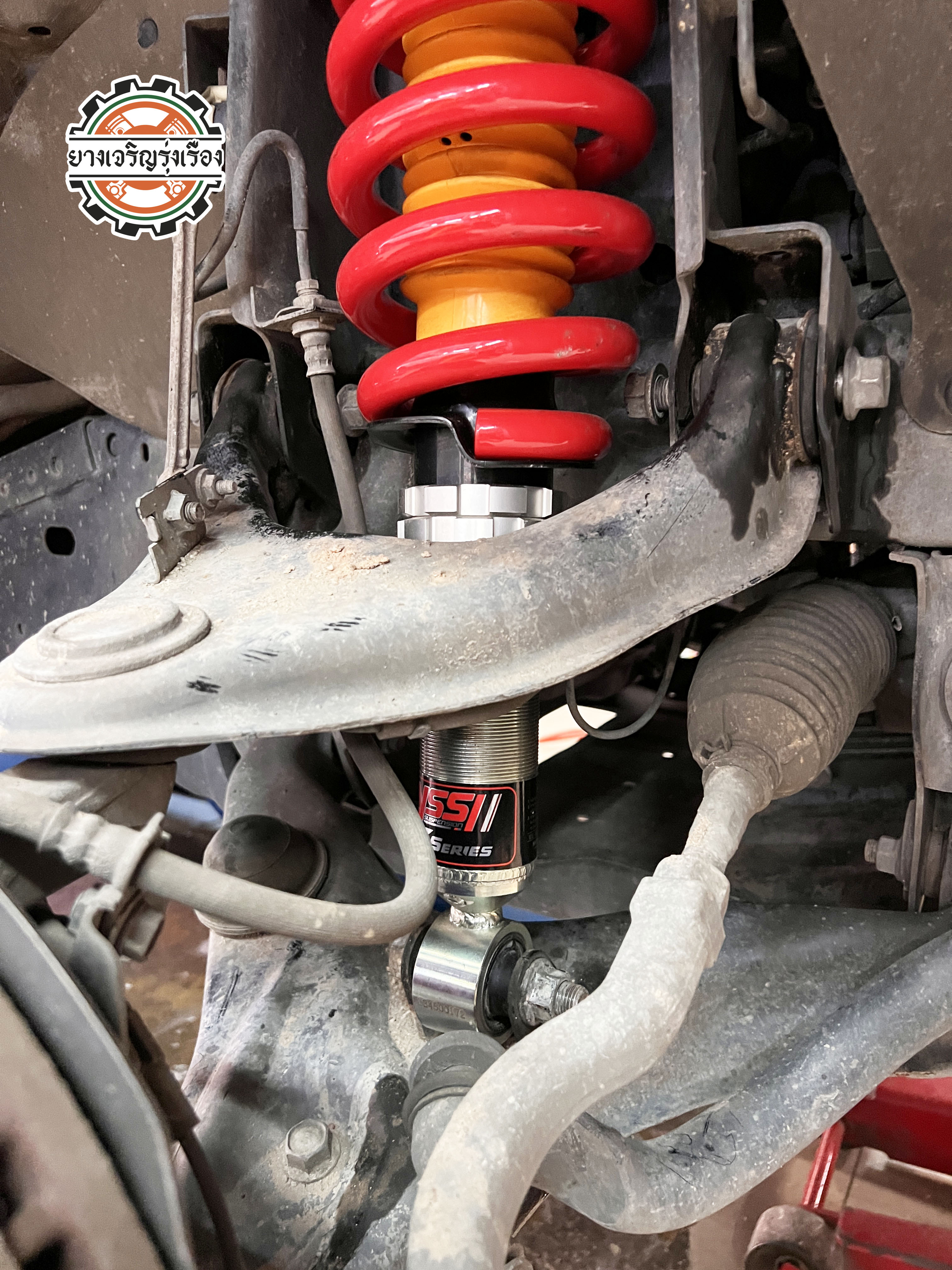 MITSUBISHI PAJERO อัพเกรดโช้คอัพ YSS E SERIES พร้อมเพิ่ม Yss spring performance เพิ่มความกระชับขับสนุกขึ้น [+] โช้คอัพ YSS E SERIES ทั้งชุด หน้า-หลัง [+] SPRING YSS SPROT SERIES ทั้งชุด หน้า-หลัง 🔩พร้อมบริการติดตั้ง + Set up ให้เหมาะกับยาง 🔩 ขับสนุกด้วยบริการ ตั้งศูนย์ละเอียดให้เหมาะกับการใช้งานและลักษณะของช่วงล่าง 𝙊𝙪𝙧 𝙎𝙚𝙧𝙫𝙞𝙘𝙚 บริการทางร้าน เรารับทำอะไรบ้าง 🔧 ติดตั้งยางแบบไร้รอย 100% 🔧 บริการสลับยาง ตามอายุ 🔧 มียางรถยนต์ทุกยี่ห้อให้เลือกซื้อ 🔧 เช็คช่วงล่าง แก้ปัญหาให้ตรงจุด 🔧 บริการล้างลิ้นปีกผีเสื้อ 🔧 บริการเช็คระยะรถยนต์ 🔧 เปลี่ยนถ่ายของเหลวทั้งระบบ 🔧 ตั้งศูนย์ด้วยเครื่อง HUNTER นำเข้าจาก USA สอบถามข้อมูลเพิ่มเติม หรือนัดหมายเข้ารับบริการ Tel : 08-6569-1915 Tel : 08-6544-5963 Line id : @88rw Tiktok : https://www.tiktok.com/@88rwycrr Youtube : https://youtube.com/@88rw Facebook : https://www.facebook.com/88rwtire Location : https://goo.gl/maps/HrNUAZXPN94KvxZ98?coh=178573&entry=tt #รถยนต์มีปัญหาไม่รู้ต้องแก้ตรงไหน ทางเรายินดี ตรวจหาปัญหาและหาวิธีแก้ บอกลูกค้าก่อนลงมือทำเสมอราคาเป็นธรรมไม่เอาเปรียบ สบายใจคุณลูกค้า ---------------------------------- ดูแลให้คำปรึกษาทุกปัญหาคาใจ ไม่ทิ้งลูกค้า มีบริการหลังการขาย 【ให้ผู้เชี่ยวชาญของเรา ดูแลรถคุณ】 ร้านยางเจริญรุ่งเรือง ยินดีต้อนรับครับ ---------------------------------- #โช๊คอัพรถยนต์ #monroe #yss #kayaba #profender #ร้านยางเจริญรุ่งเรือง #นนทบุรี #งามวงศ์วาน #amsfix #บริการช่วงล่างรถยนต์ #ซ่อมบำรุงช่วงล่าง #เซทอัพโช๊คอัพรถยนต์