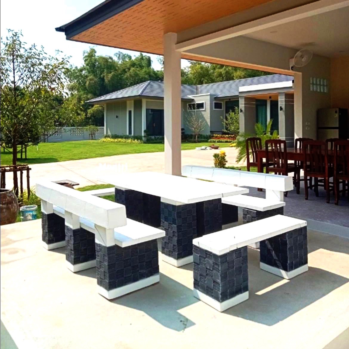 ชุดโต๊ะโมเดิร์น ลายโมเสก ขนาดใหญ่พิเศษ 180 ซม. รองรับได้ถึง 10-12 คน