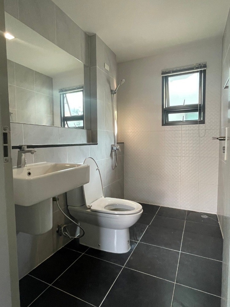 ให้เช่าบ้านเดี่ยว โครงการ ไลฟ์ บางกอก บลูเลอวาร์ด วงแหวน - พระราม 9 (N.1350)