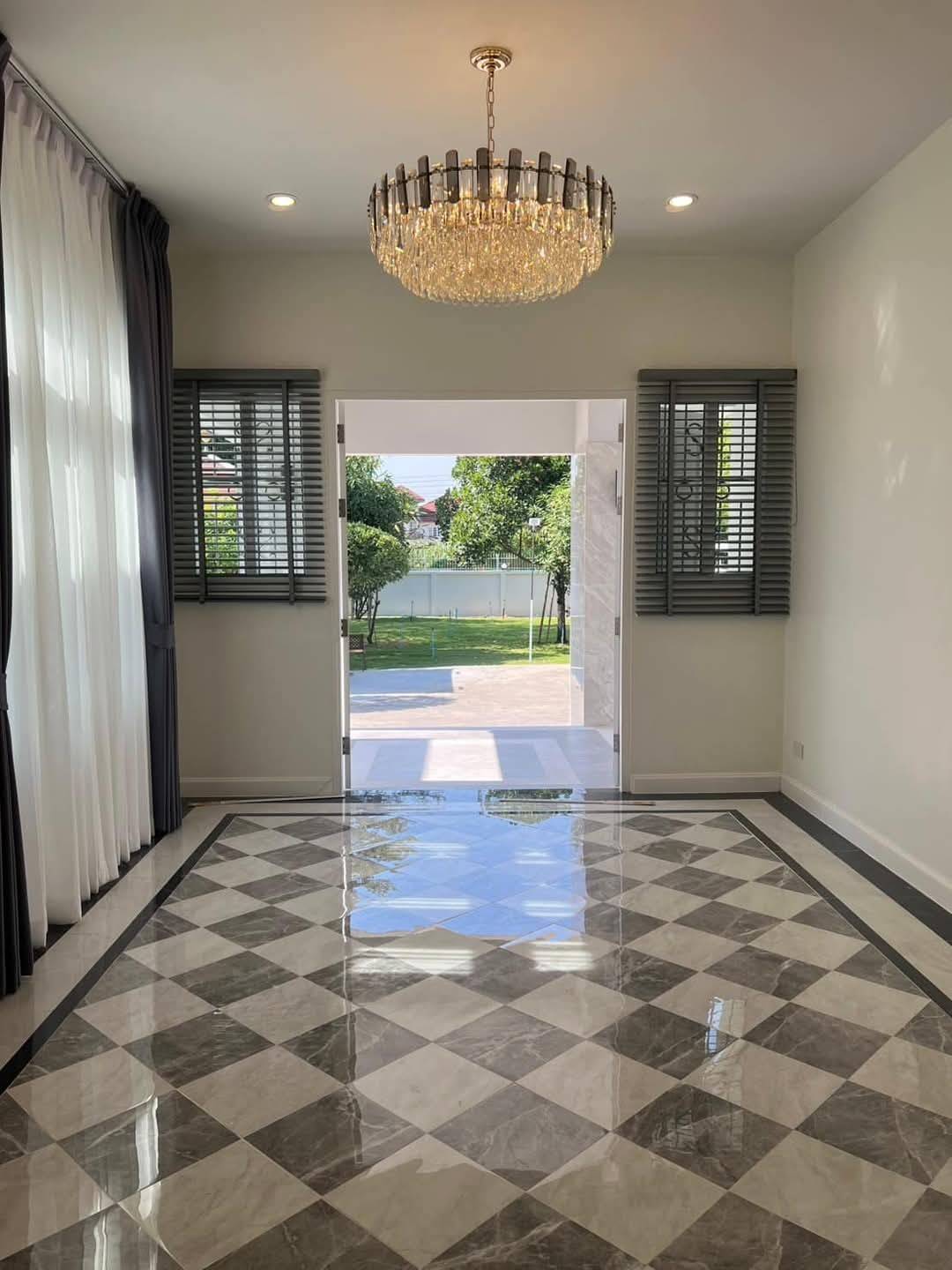 ให้เช่าบ้านชั้นเดียว หลังใหญ่ ใกล้เซ็นทรัลบางนาสวยครบพร้อมอยู่ (N.1558)