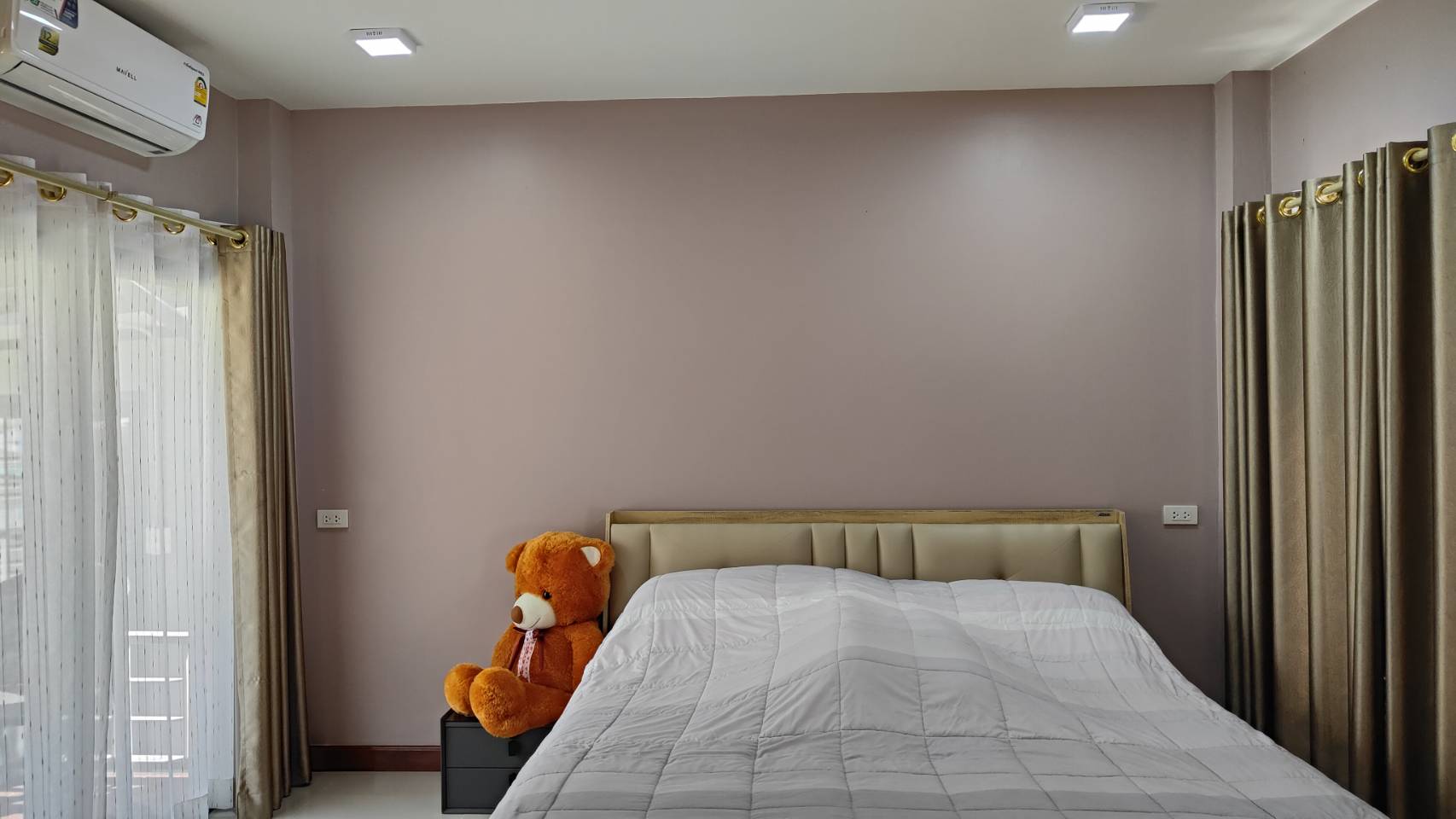 ที่ดินนครนายก บ้านสวย บรรยากาศร่มรื่น วิวเขาใหญ่ สร้างมาประมาณ 2 ปี ณ ต.สาริกา อ.เมือง จ.นครนายก