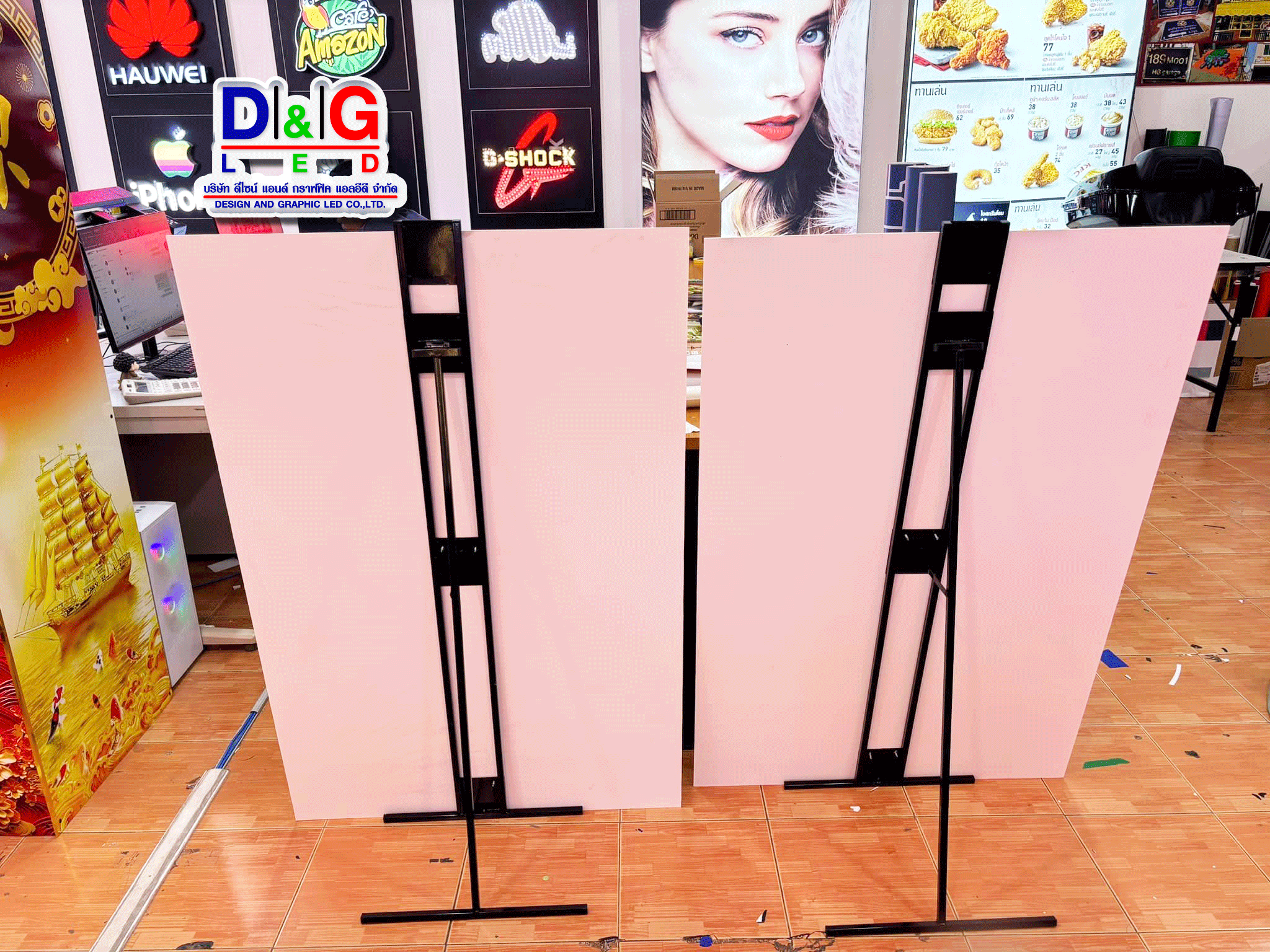 ป้ายสแตนดี้ สติกเกอร์ติดพลาสวูต