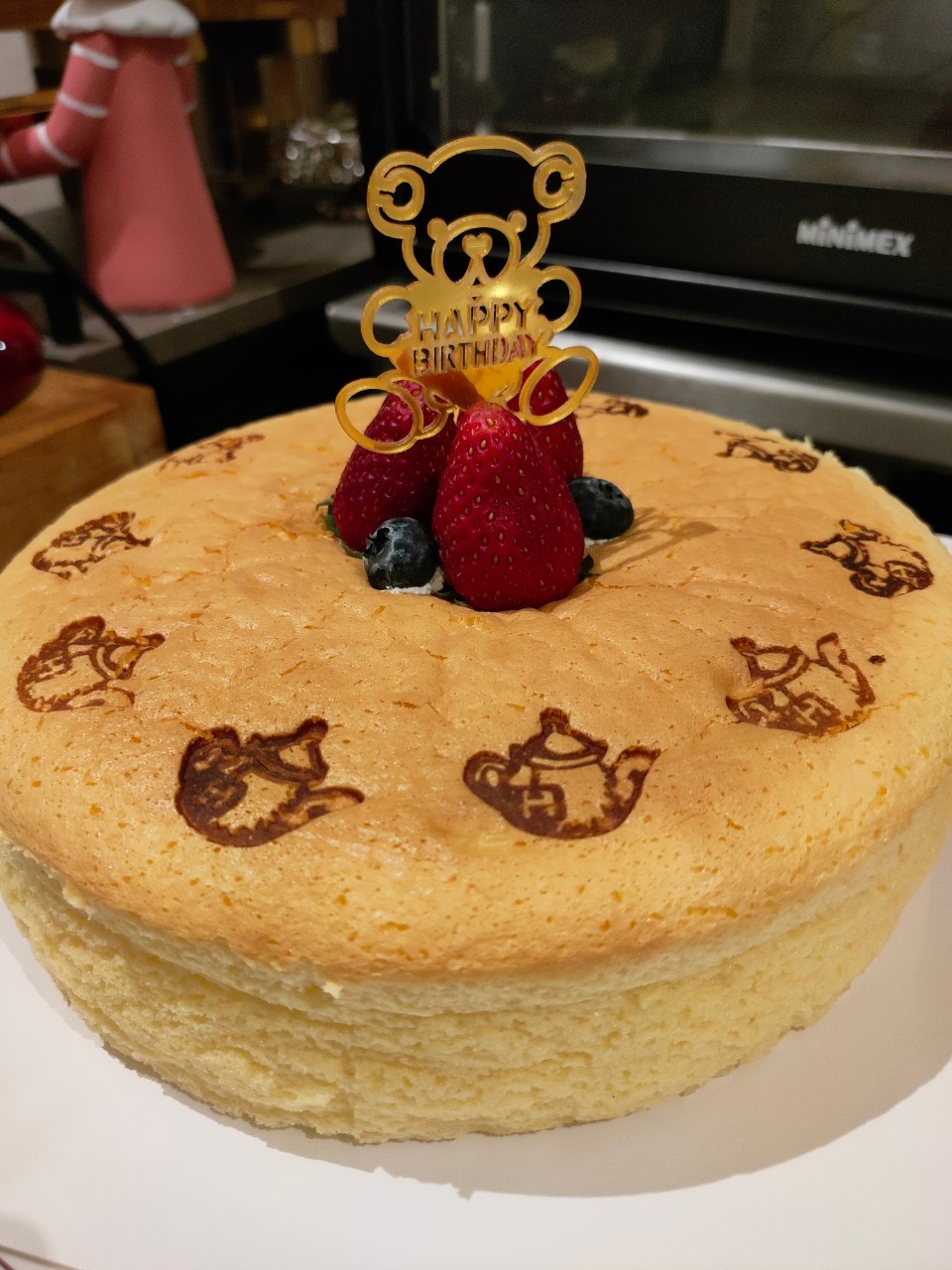 เค้กวันเกิด เจแปนนีสชีสเค้ก เนื้อนุ่มฟูเบาละมุน หอมอร่อย กลมกล่อม ขนาด 3ปอนด์