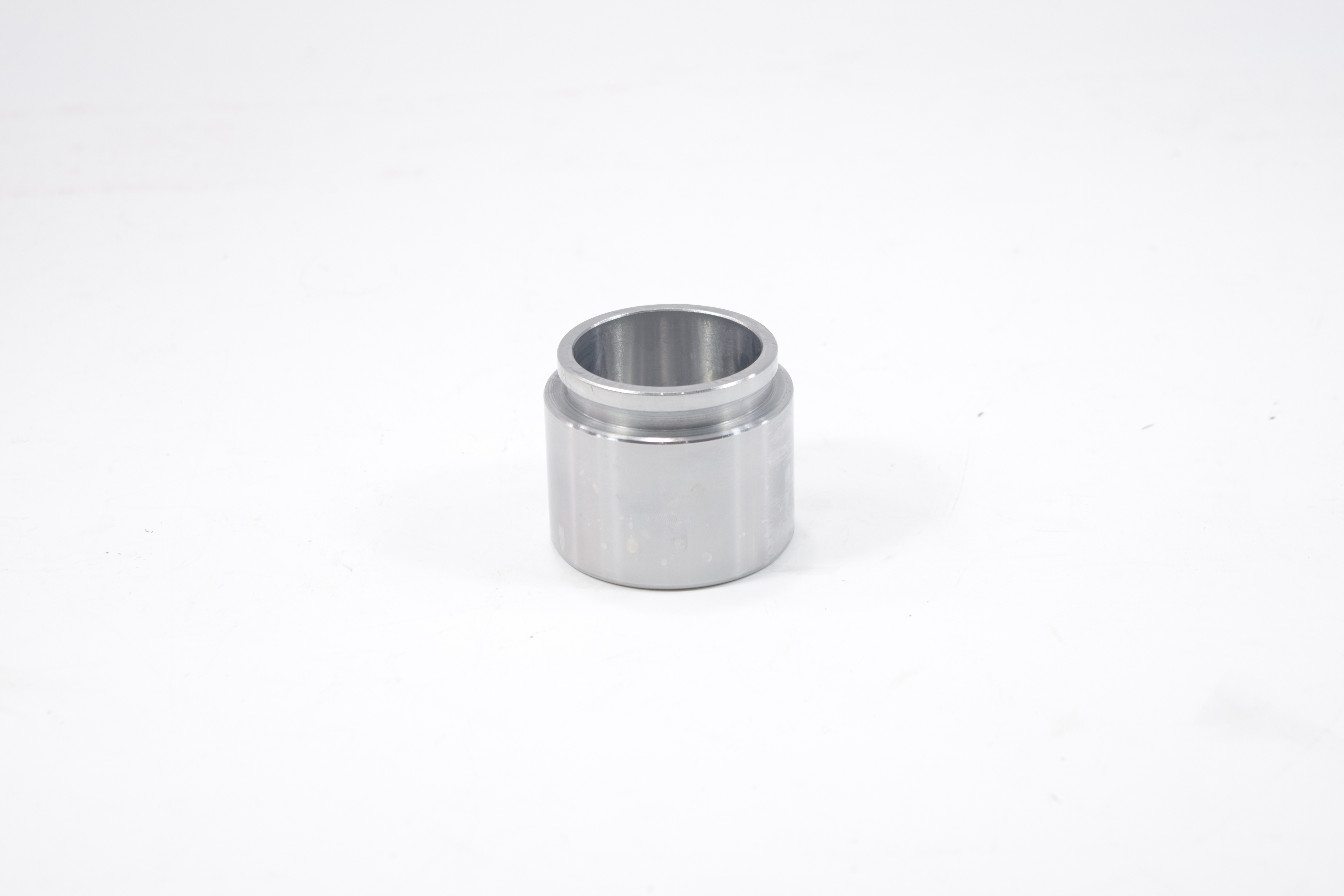 (ประกัน 6 เดือน) ลูกสูบดิสเบรค MITSUBISHI L.200 - C มิตซุบิชิ / 3PD-7152 / MB 082338 / ขนาด วงนอก 57.00 / สูง 47.75 (จำนวน 1 ชิ้น) (CALIPER PISTON)