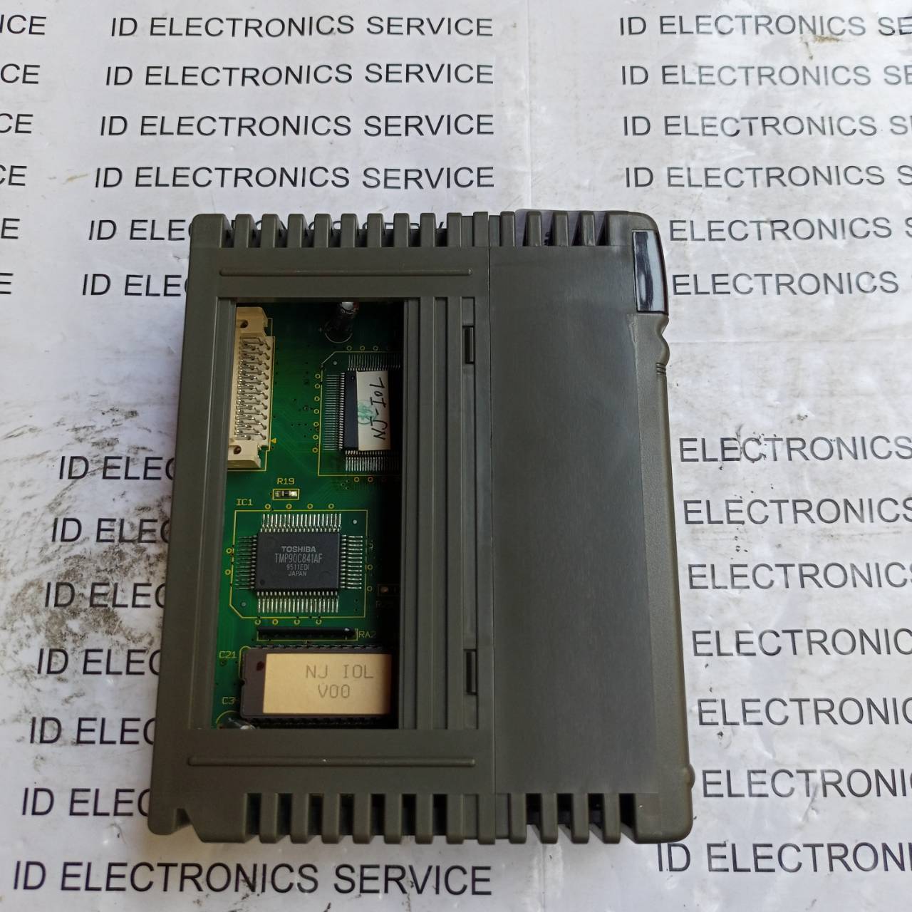 PLC " FUJI " MODEL : NJ-IOL