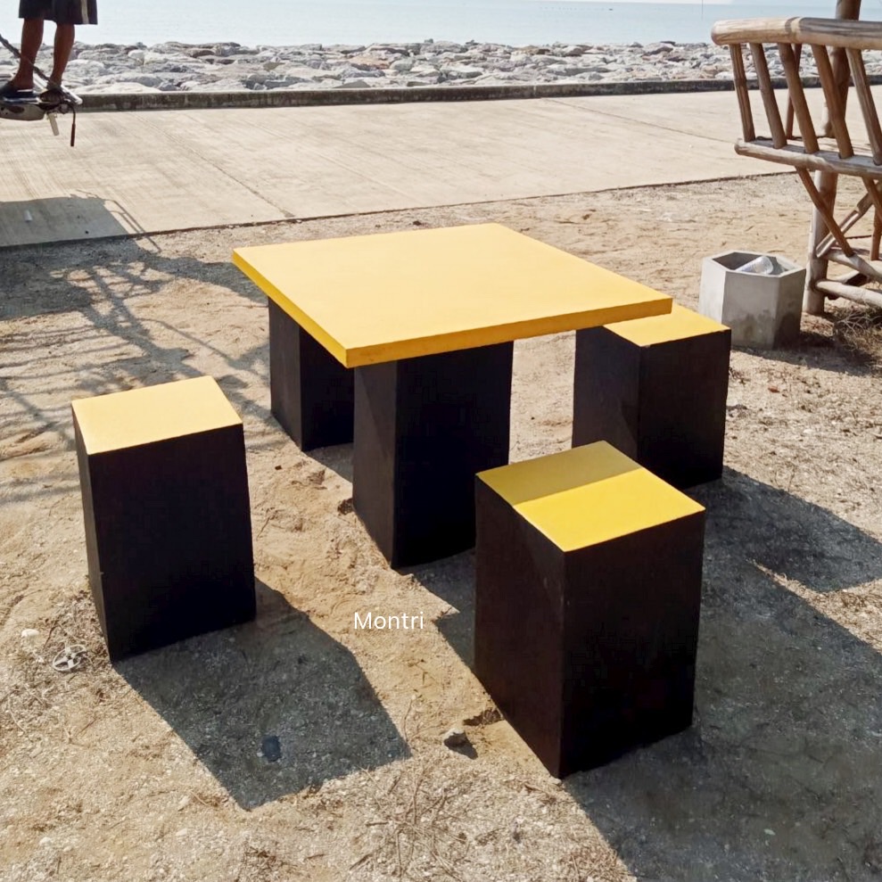 โต๊ะสนาม ชุดโต๊ะสนาม โต๊ะสนามกลางแจ้ง 4 ที่นั่ง เหมาะสำหรับวางในพื้นที่จำกัด ขนาดโต๊ะ 80*80 cm.