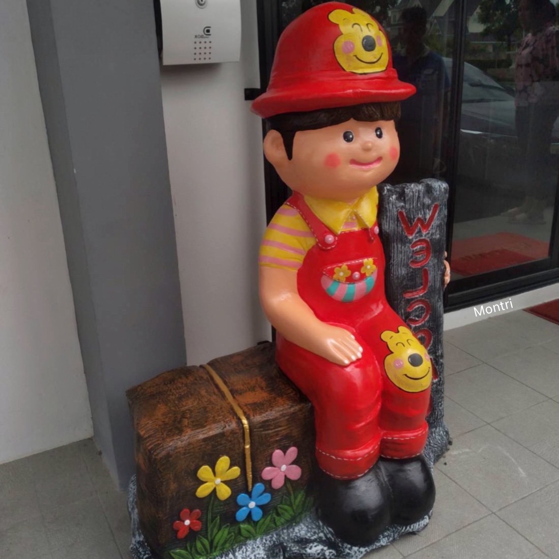 รูปปั้นแต่งสวน ตุ๊กตาแต่งสวนแฟนซี ตุ๊กตาเด็กนั่งปูนปั้น ตุ๊กตาปูนปั้นประดับสวน ตุ๊กตาแต่งสวน ความสูง 130 cm.