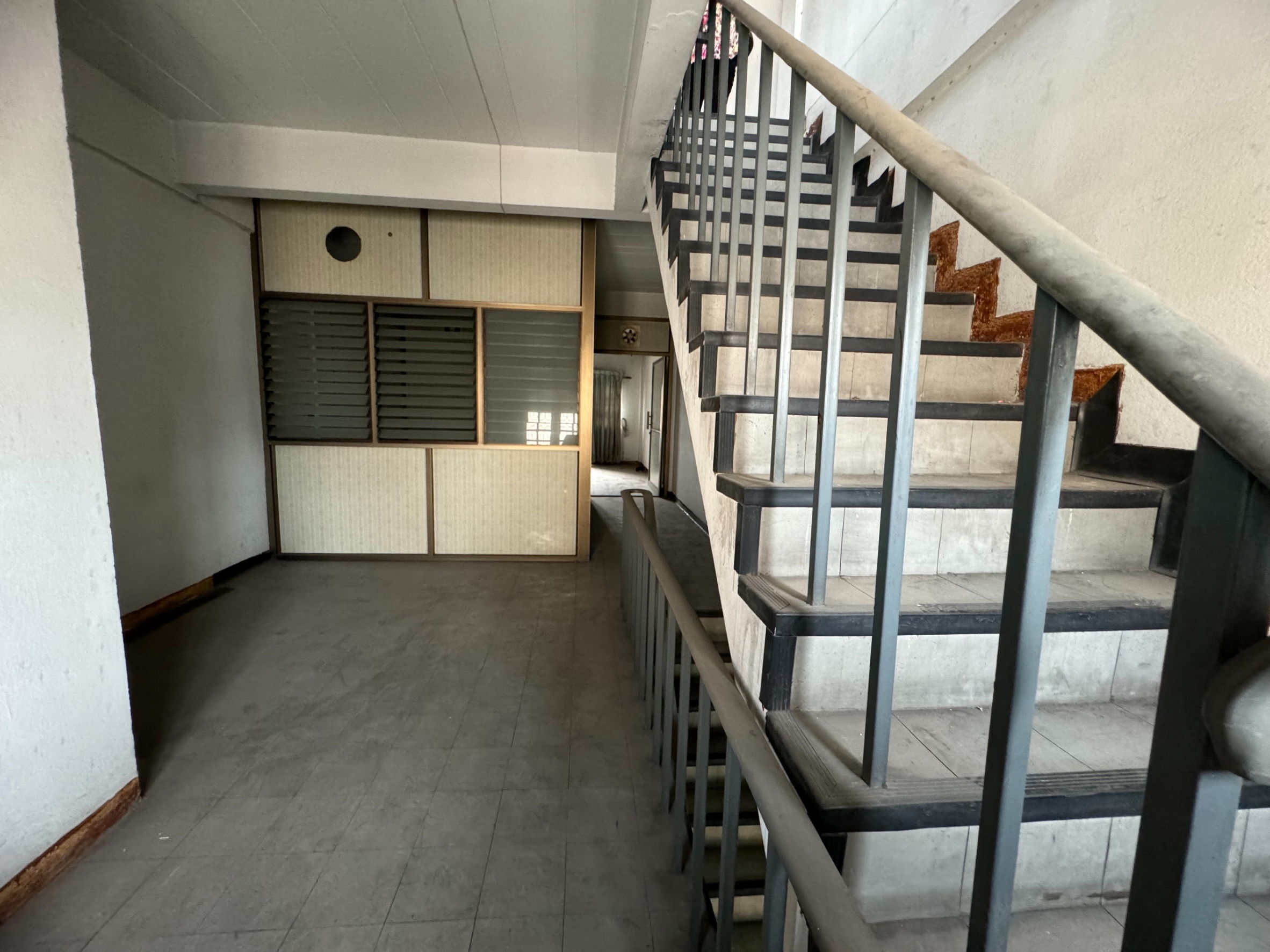 *ให้เช่าอาคารพาณิชย์ 4.5 ชั้น ทำเลดี ย่านสุขุมวิท 71 (ปรีดีพนมยงค์)* (N.1034)