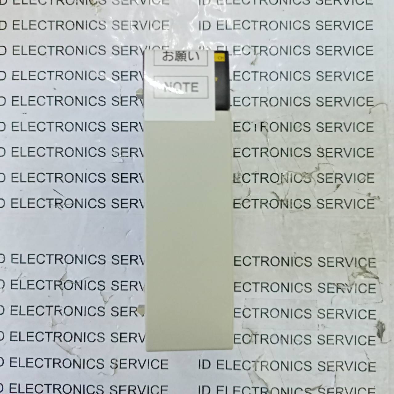 PLC " OMRON " MODEL : CQM1-OC221