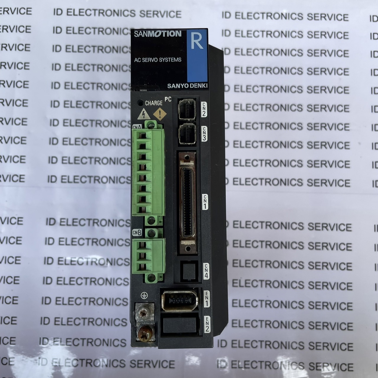 SERVO DRIVE " SANYO DENKI " MODEL : RS2A03A0AL0W00