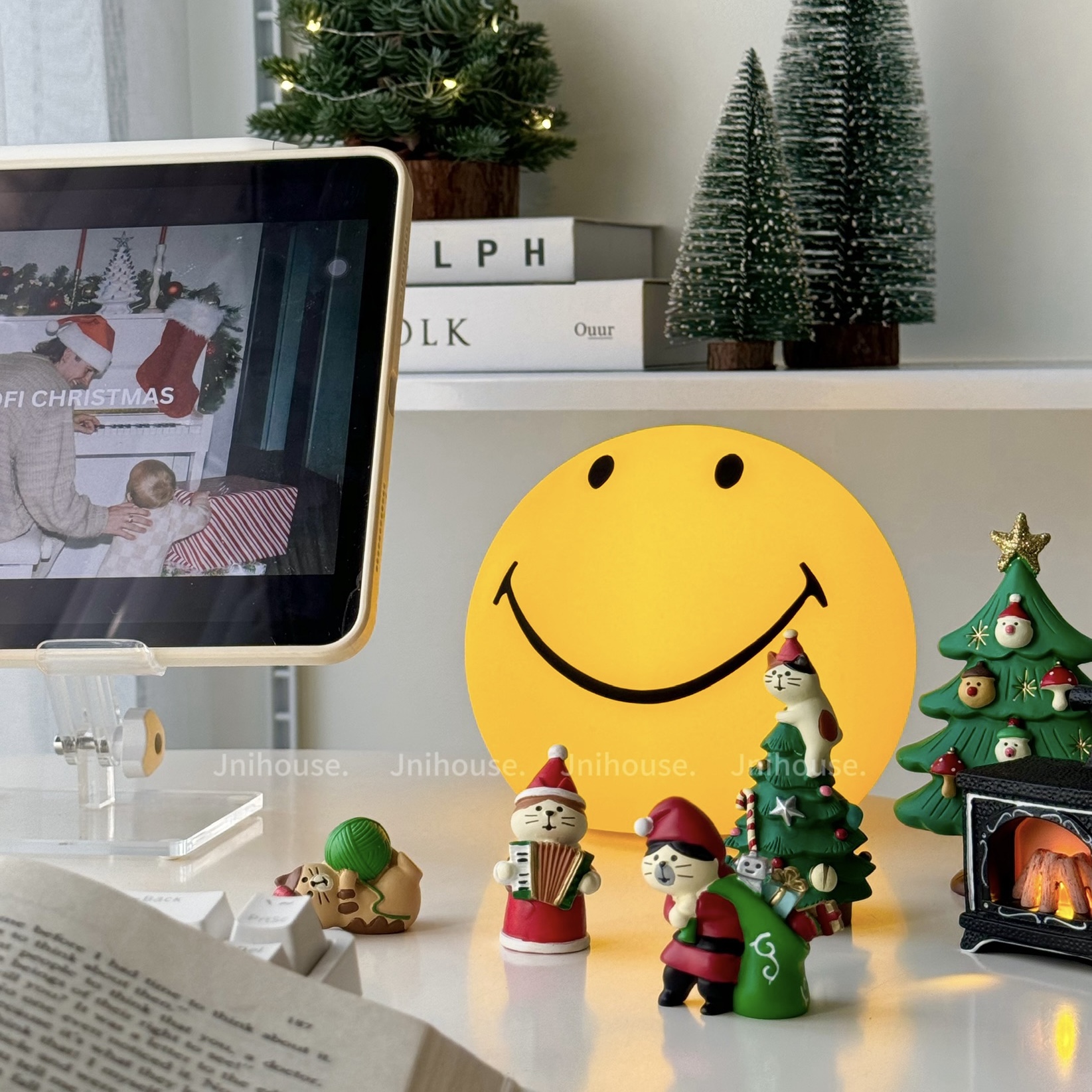 [พร้อมส่ง] Jnihouse : โคมไฟหน้ายิ้ม Smile Face Lamp