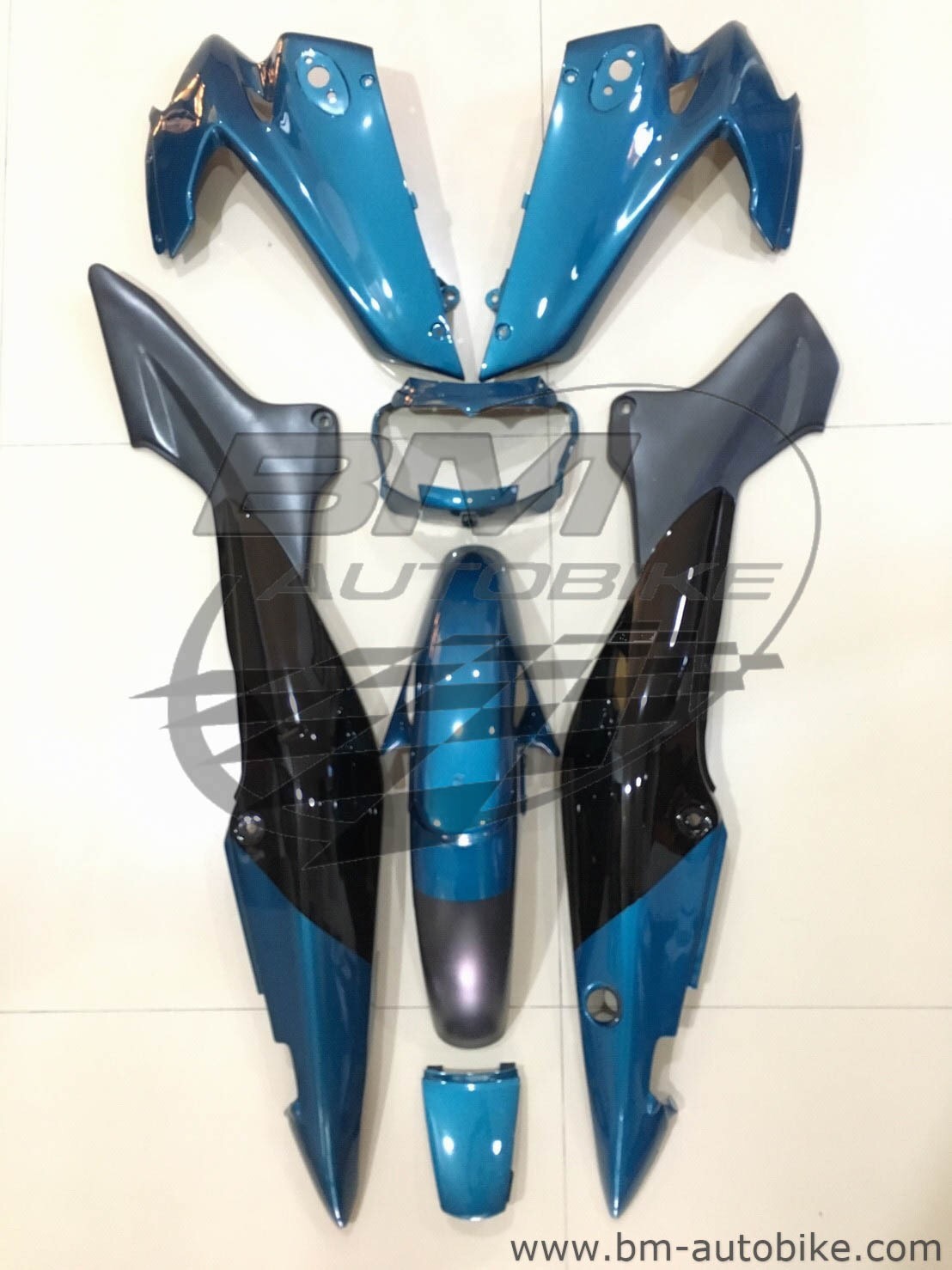 ชุดสี Ls NEW ครึ่งคันมีบังโคลน สีเขียว154/ดำ NO.ลาย 3 กก.