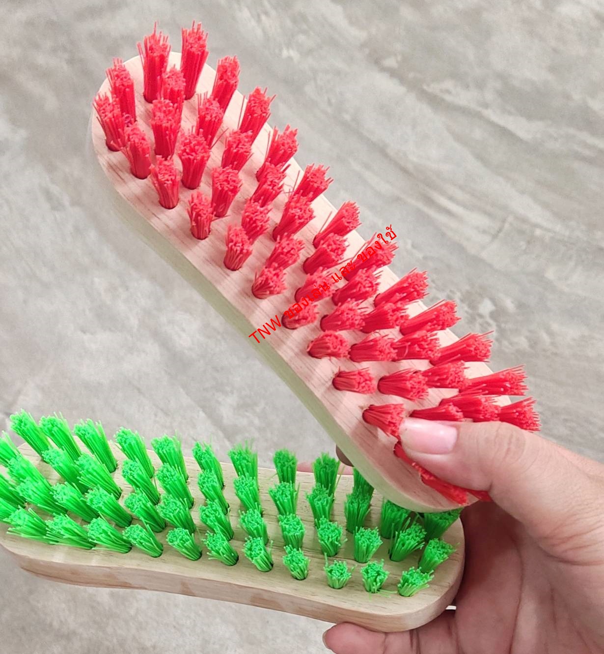 แปรงขัดรองเท้า แปรงซักผ้า แบบไม้ ขนเป็นสี แบบคละสี