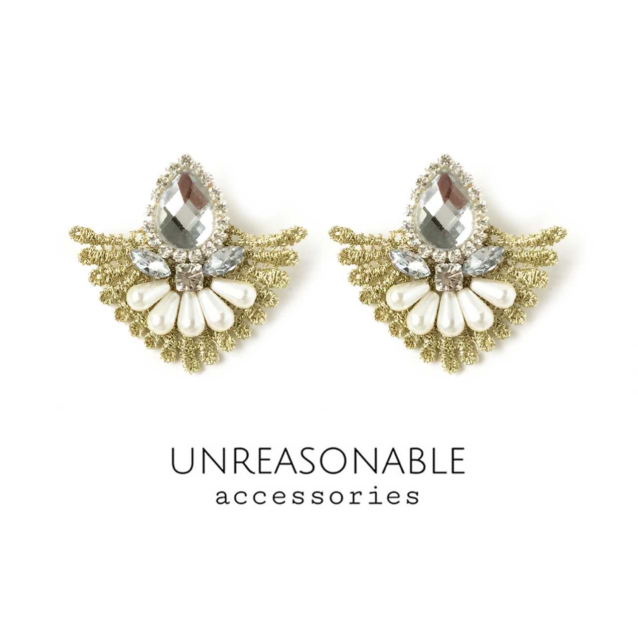 ต่างหูลูกไม้ สีทอง น้ำหนักเบา สวยใส่สบาย UA0027-02 Unreasonable Accessories