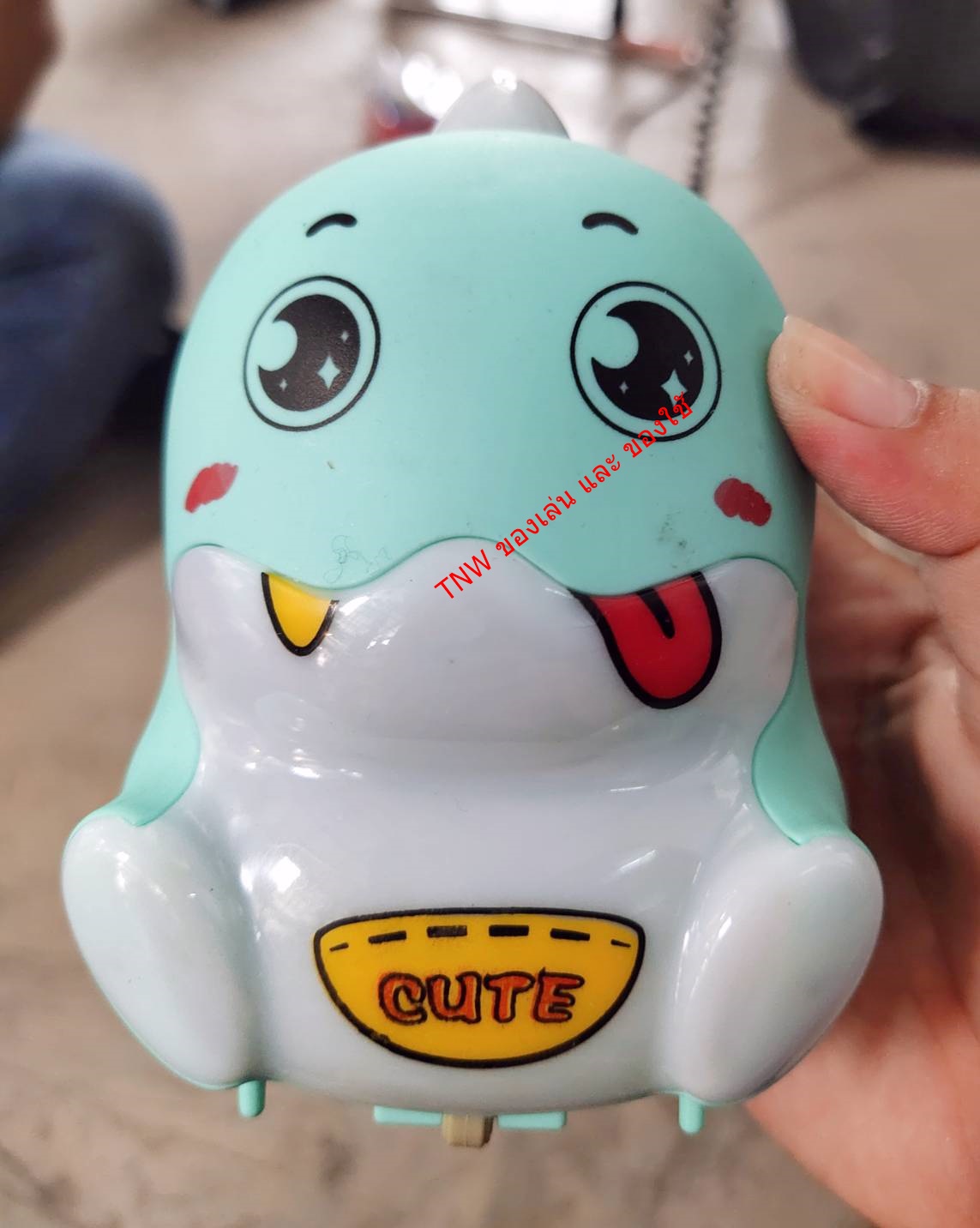 ของเล่นไขลาน ตุ๊กตาไขลาน ผึ้งไขลาน ไดโนเสารไขลาน มีหลายสี แบบคละสี