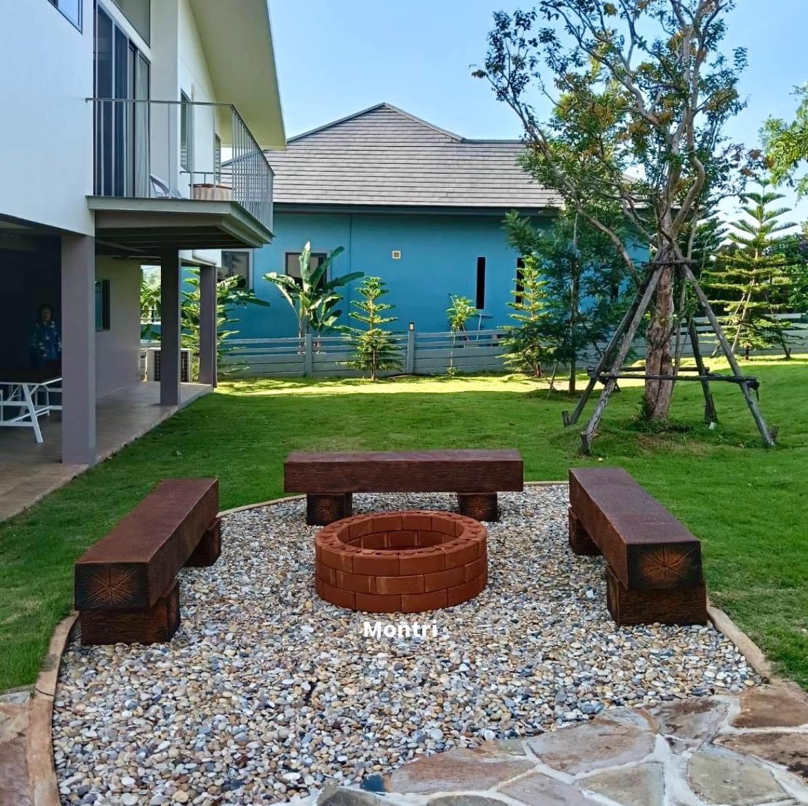 เซตม้านั่งไม้หมอนพร้อมเตาอิฐ เติมเต็มมุมพักผ่อน สวยทน แข็งแกร่ง สไตล์ธรรมชาติ