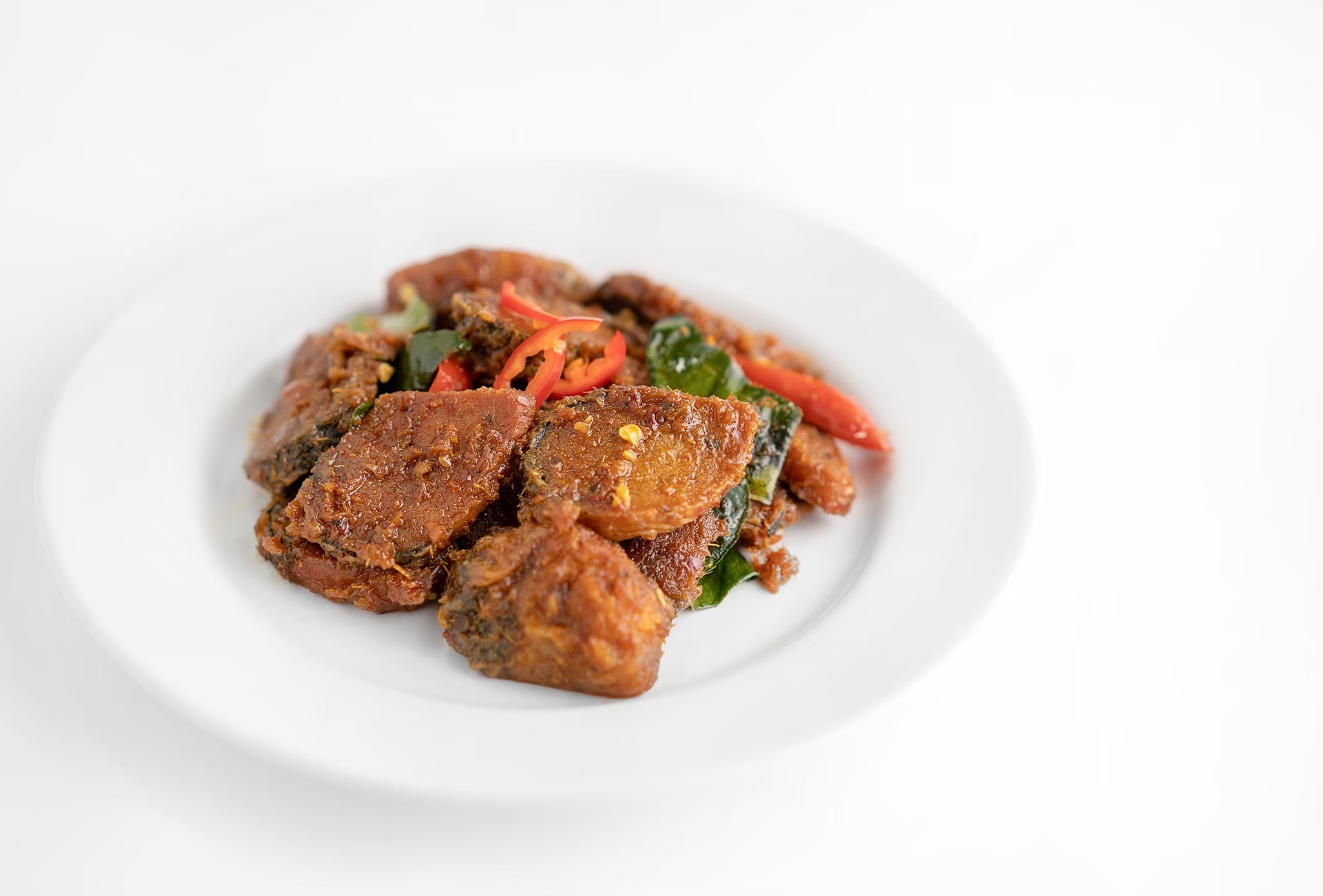 ผัดพริกขิงปลาเจ (Stir fried chili paste with vegan fishless)