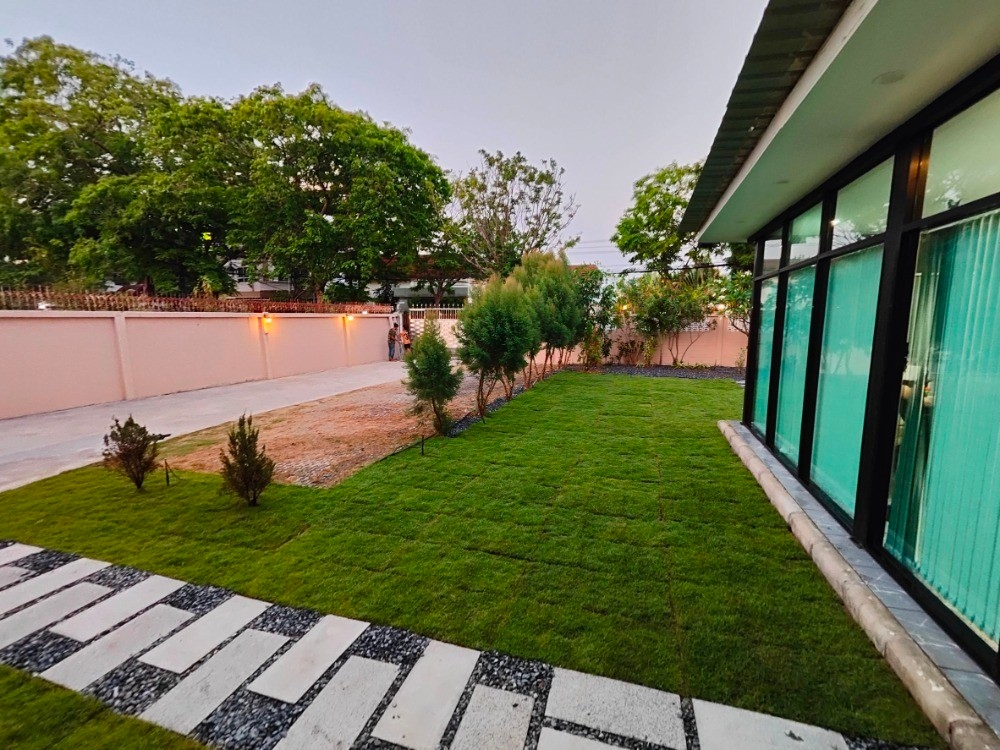 ให้เช่าบ้านเดี่ยวหรูคลาสสิค พร้อมห้องออฟฟิศ กลางลาดพร้าว 130 (N.1113)