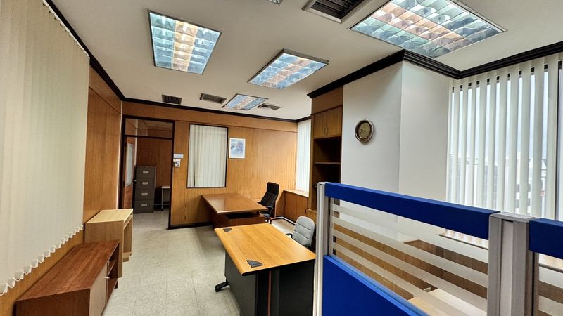 Bangna Complex (บางนาคอมเพล็กซ์) สำนักงานให้เช่า/ขาย office for rent/Sale ขนาด 303 ตร.ม. ชั้น 8 Free furniture, Free Copy machine (เครื่องถ่ายเอกสาร)