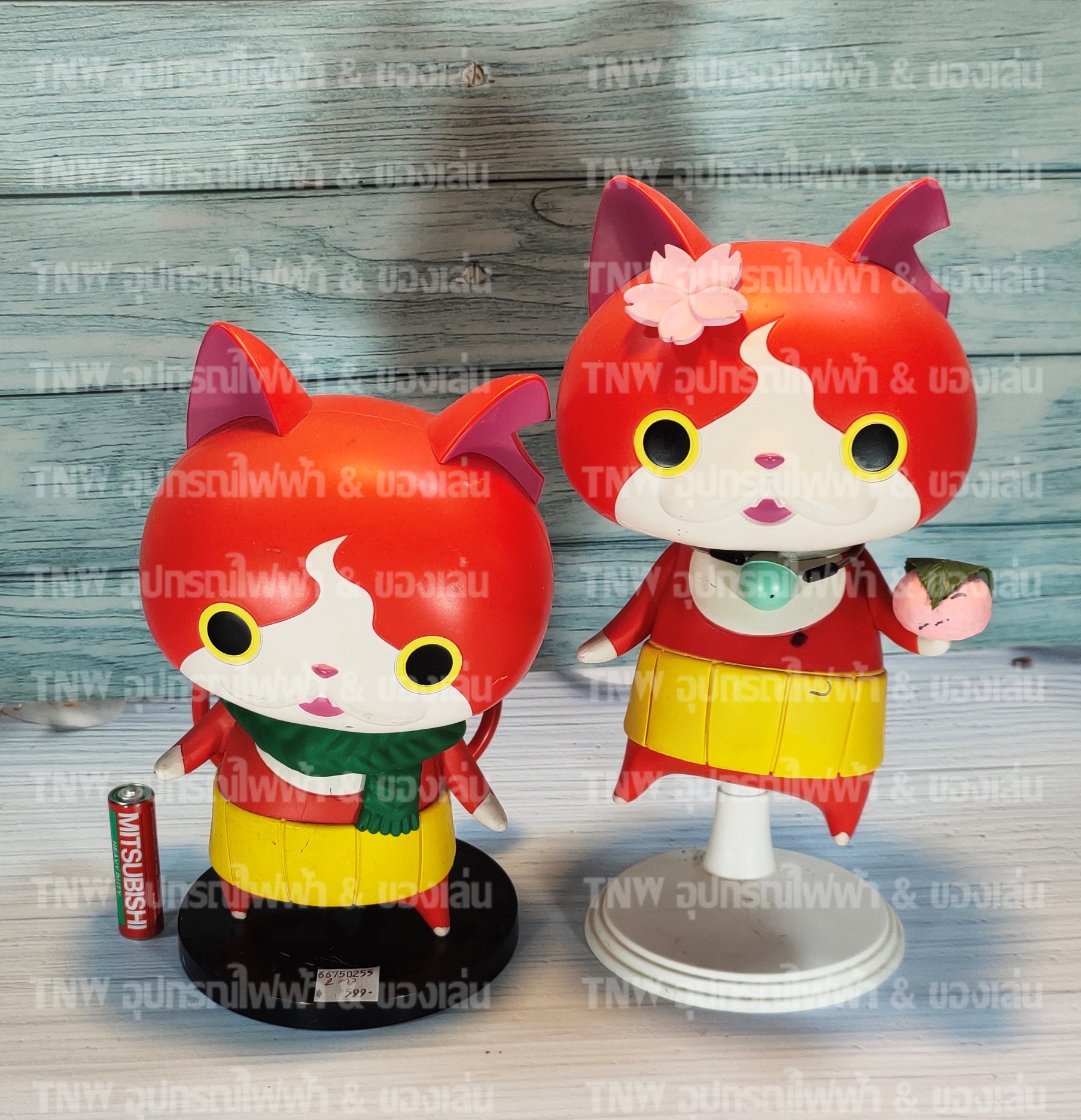 ตัวละคร จิบาเนียน (JIBANYAN) 2 ตัว จากเรื่อง โยไควอทช์ (Yo-kai Watch )