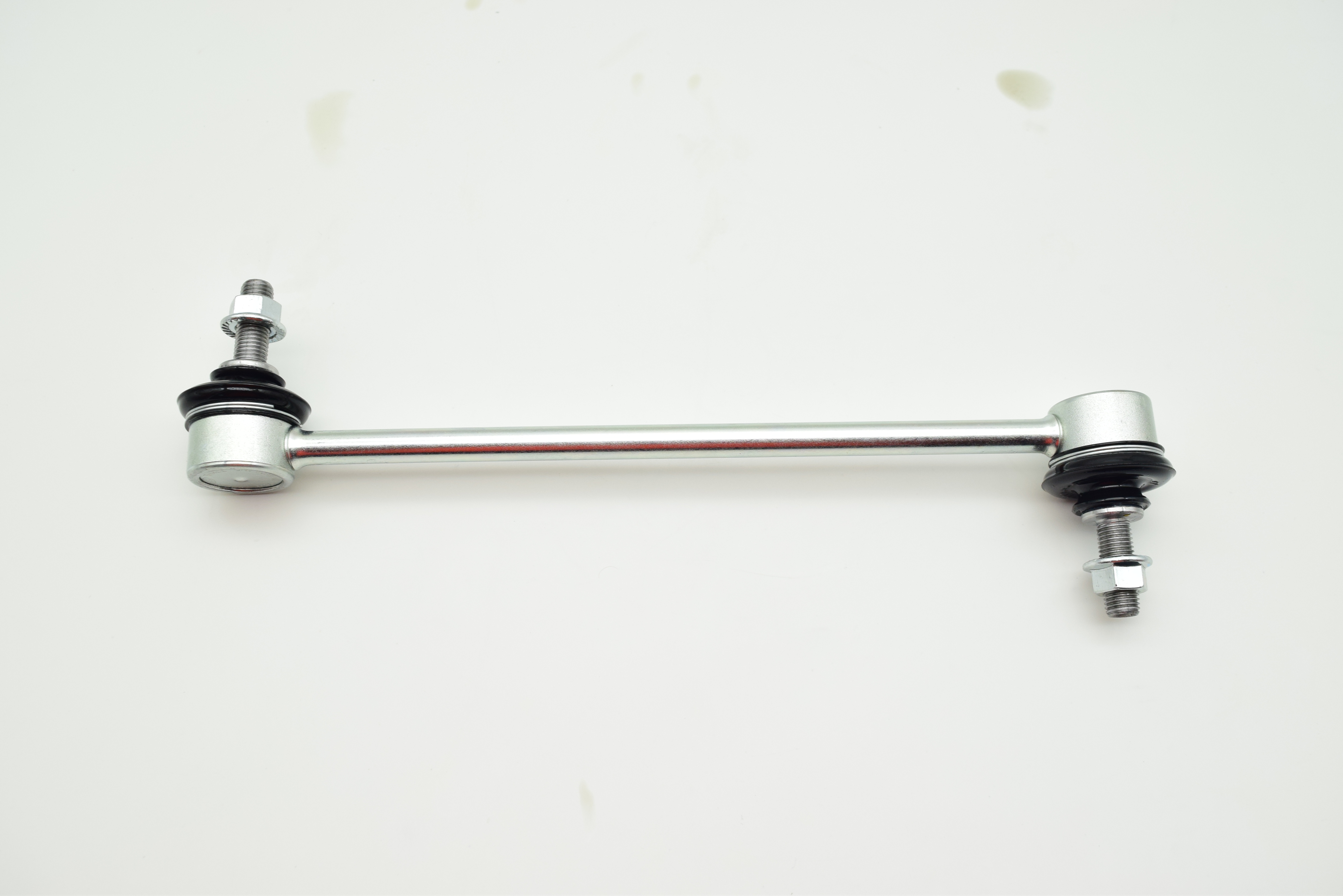 ลูกหมากกันโคลงหน้า MAZDA ECOSPORT ปี 2013-On มาสด้า / ขนาด ยาว A 256 mm. เกลียวเสื้อ B 10x1.25 mm. ตัวเลขบอกทิศ C 24' / 3L-FD01-FR / ยี่ห้อ 333 (1คู่ 2 ตัว) (STABILIZER LINK FRONT) (ซ้าย / ขวา)
