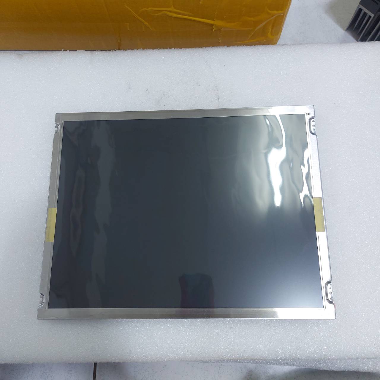 LCD PANEL " SHARP " MODEL : LQ150X1LW71