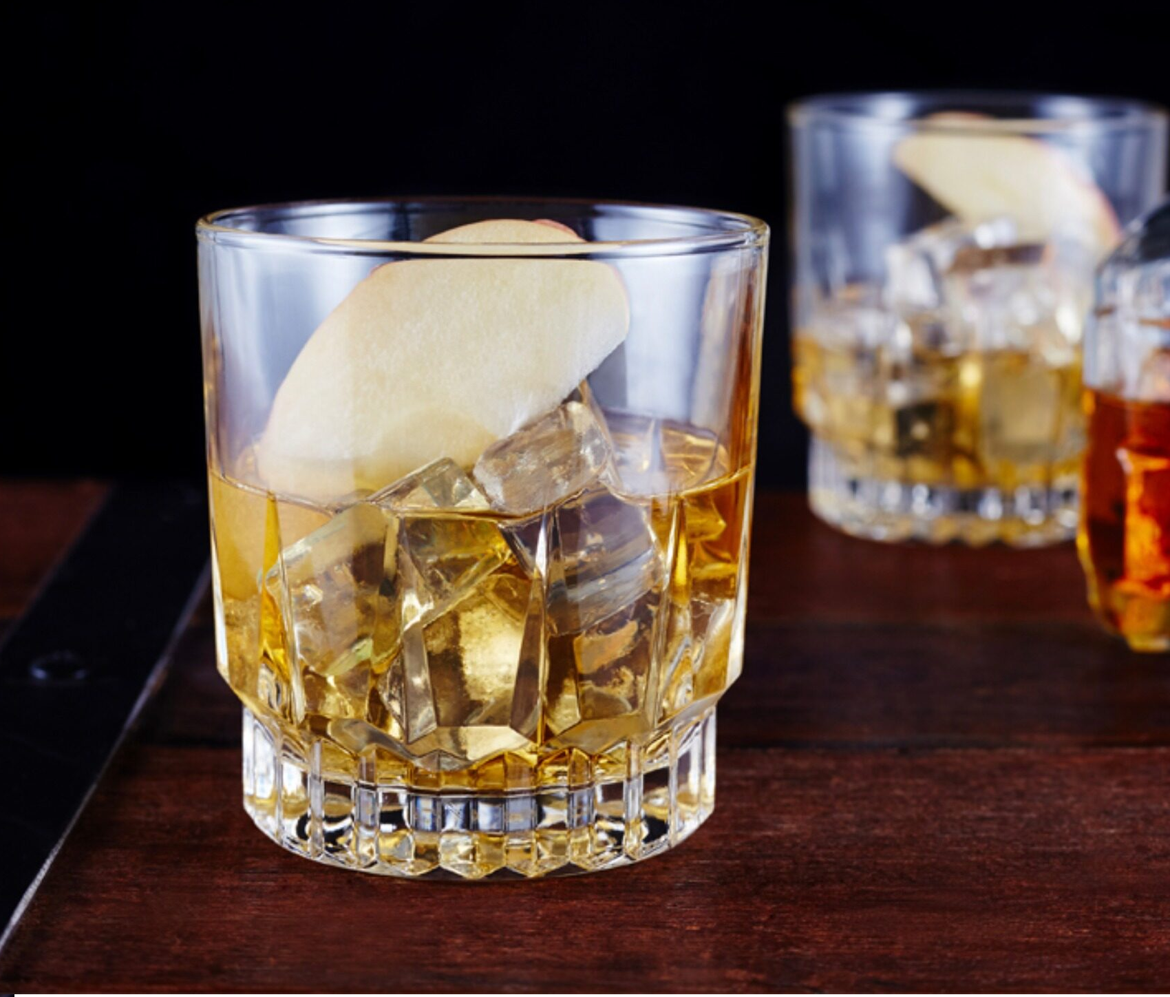 P11370 แก้วใส 10 Oz. (285 มิล) (8.2*8.2*8.8 cm) No.106010 ราคาส่งต่อ 1 ลัง : 72 ใบ : 1080 บต่อลัง