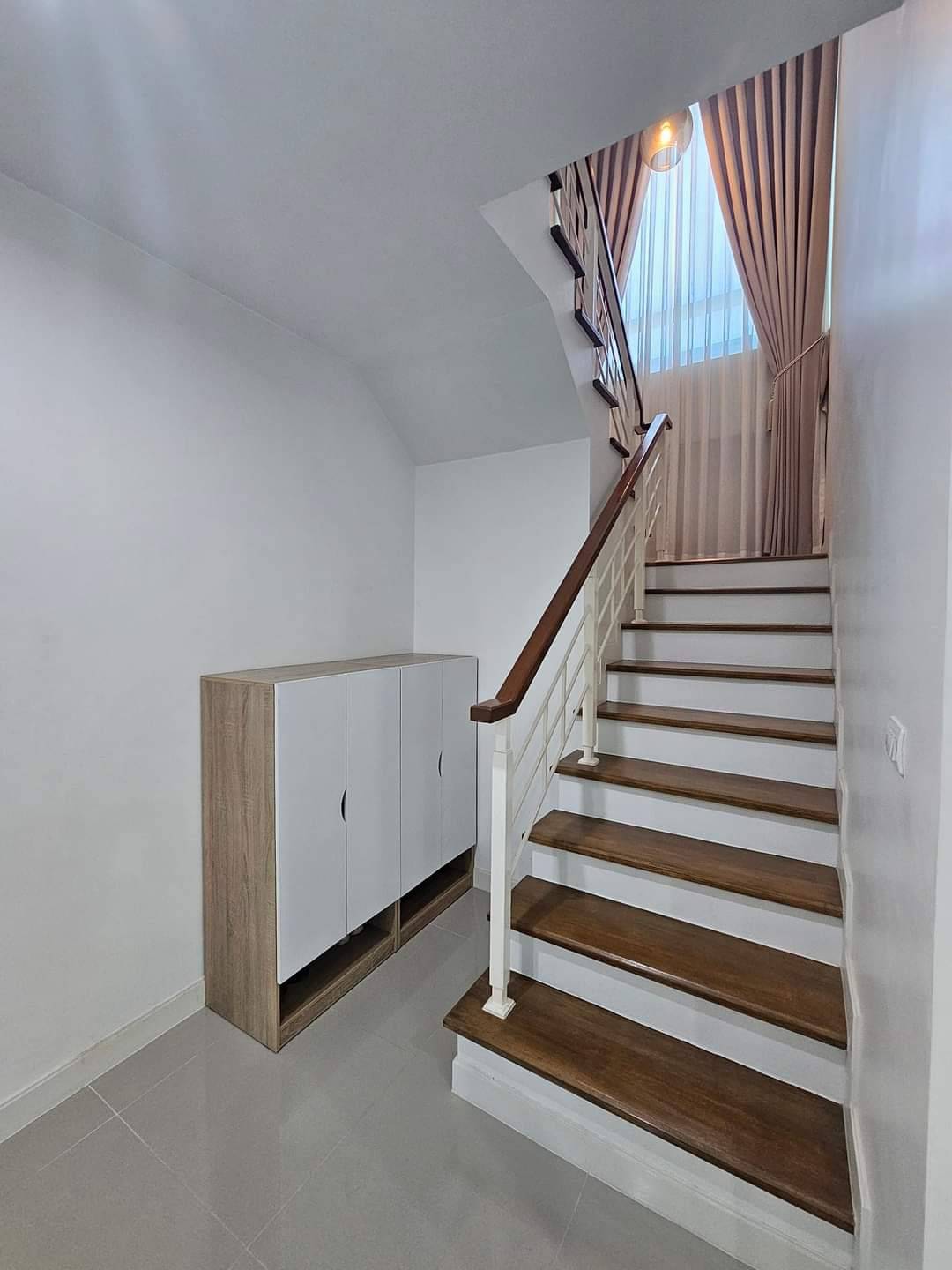 ให้เช่า บ้านเดี่ยว 2 ชั้น หมู่บ้านเอชเคป ซีรีน สุขาภิบาล2 หลังมุมพร้อมอยู่ ประเวศ (N.1470)