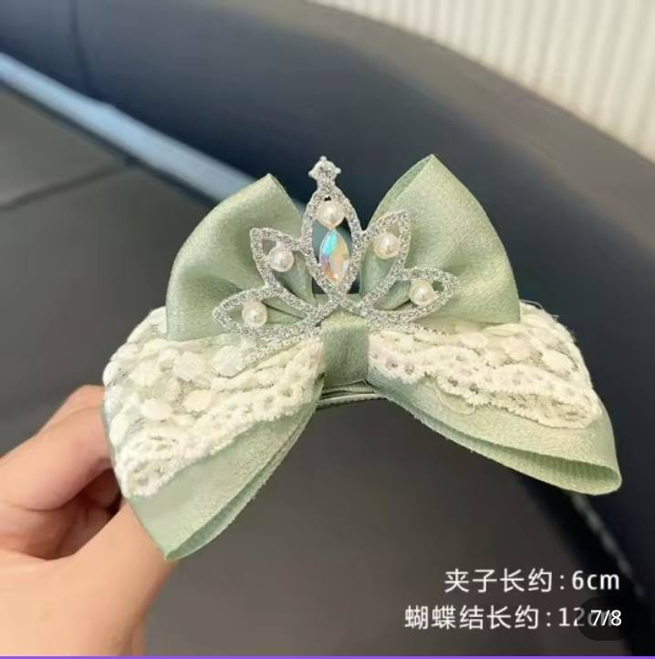 💗 มาหยากิ๊ฟช้อป 💗 กิ๊บติดผมโบว์มงกุฎเจ้าหญิง สีหวานสดใส แฟชั่นประดับผมเด็กหญิง ขนาดกิ๊บ 4.5 ซ.ม. โบว์กว้าง 12 ซ.ม.