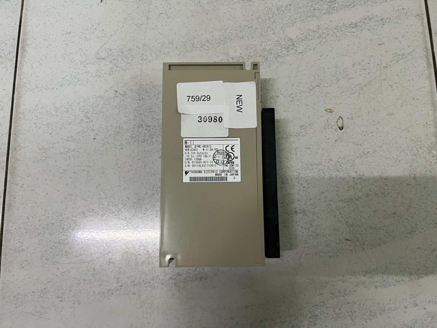 PLC " YASKAWA " MODEL : JEPMC-AN2910