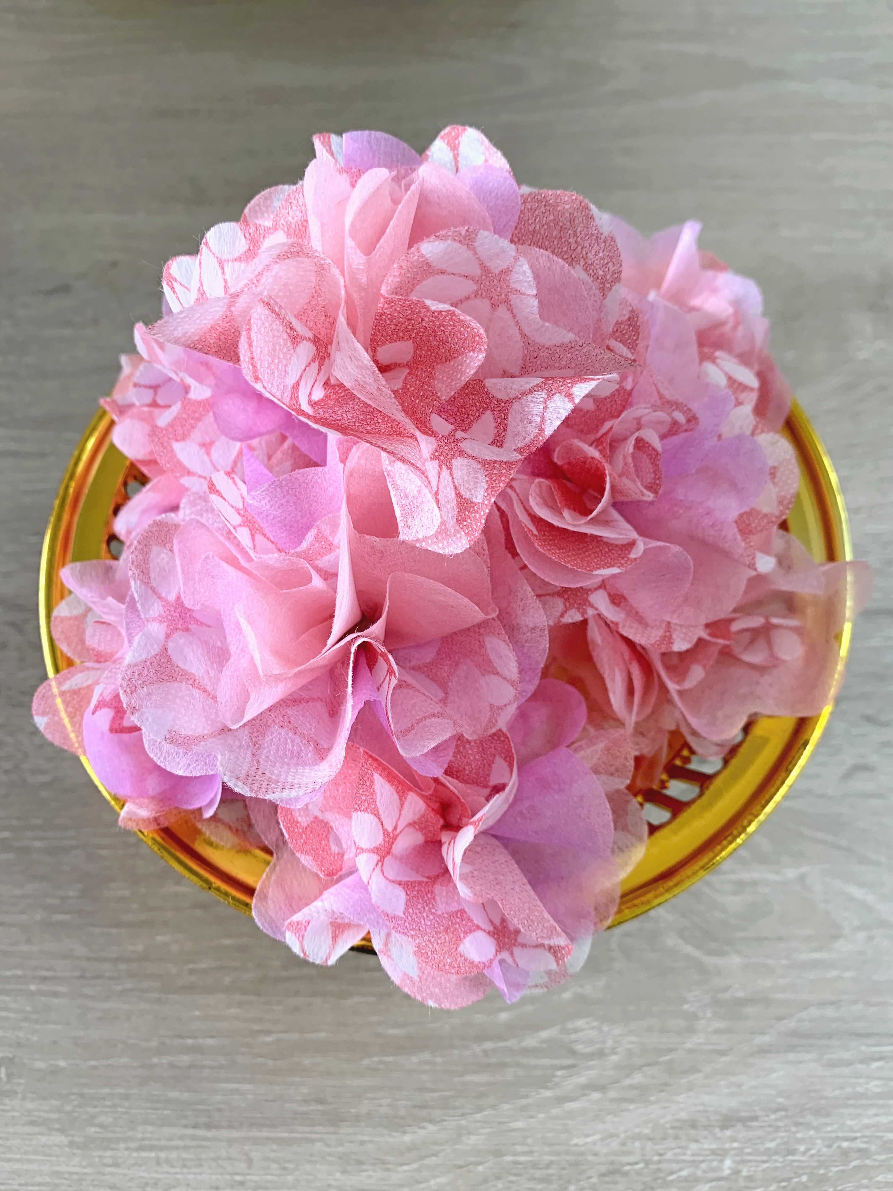 ดอกไม้โปรยทาน สีชมพู