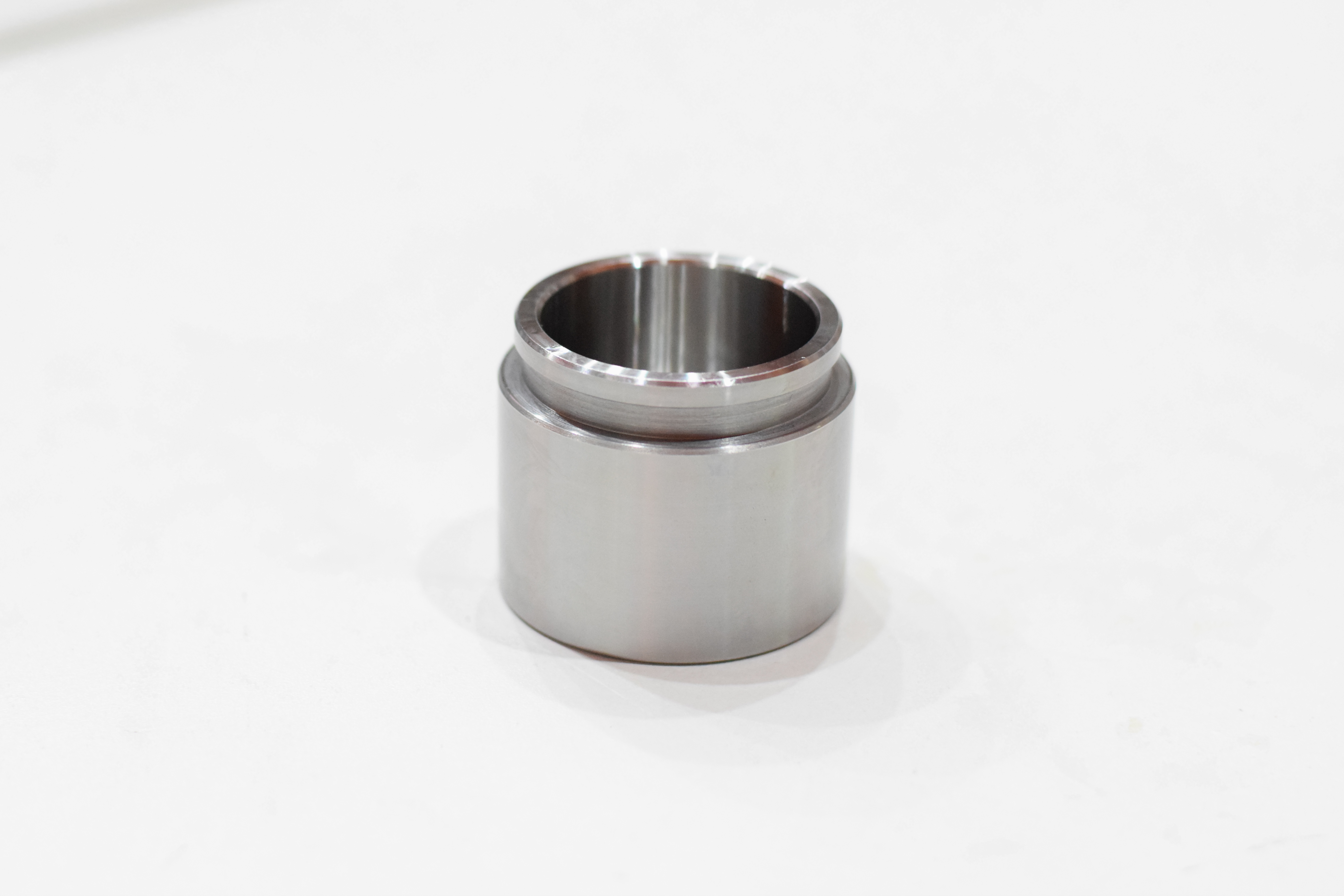 ลูกสูบดิสเบรค NISSAN FX, T11 นิสสัน / 3PD-4481 / 41121 - D0100 / ขนาด วงนอก 51.00 สูง 42.50 (จำนวน 1 ชิ้น) (CALIPER PISTON)