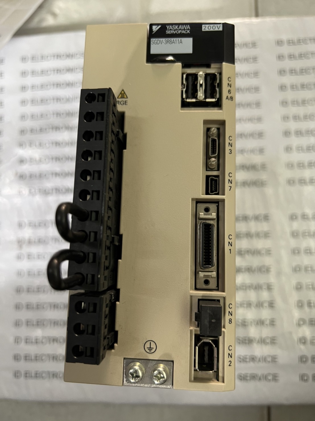 SGDV-3R8A11A DRIVE "YASKAWA"