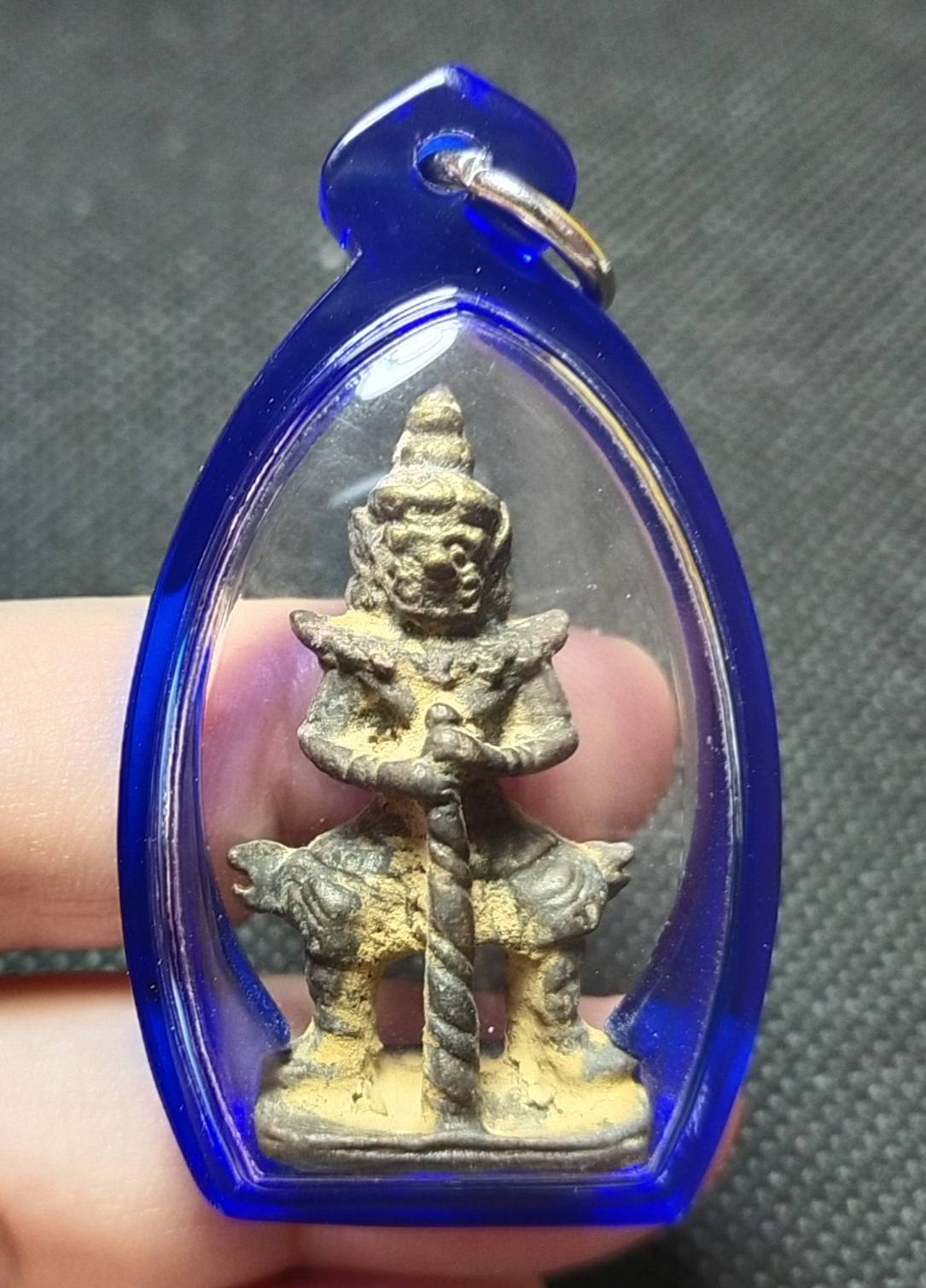 ท้าวเวสสุวรรณ รุ่นเทพสถิตย์ วัดสุทัศน์ (ตอก9โค๊ต ใต้ฐาน) ปี2544 หลวงปู่หมุนเสก