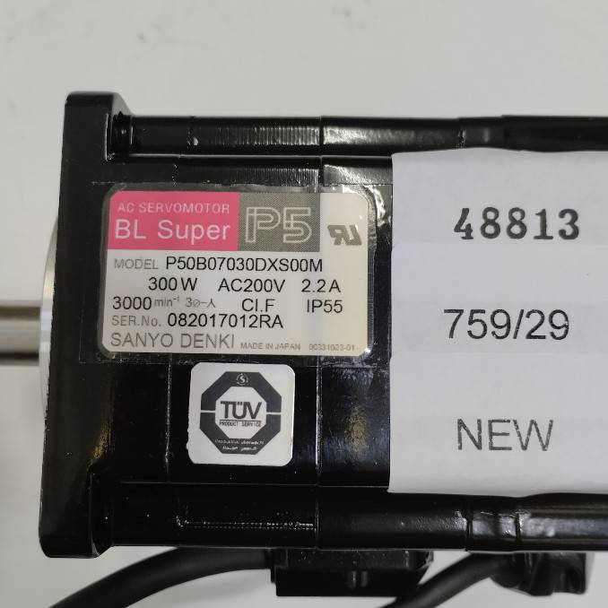 SERVO MOTOR " SANYO DENKI " MODEL : P50B07030DXS00M