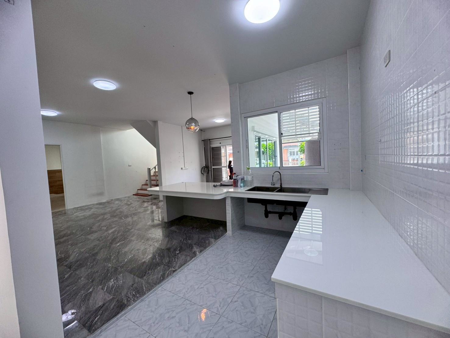 ขายบ้านเดี่ยว หมู่บ้าน บ้านฟ้าลากูน คลอง 2 ต่อเติมเต็มพื้นที่ (N.1909)