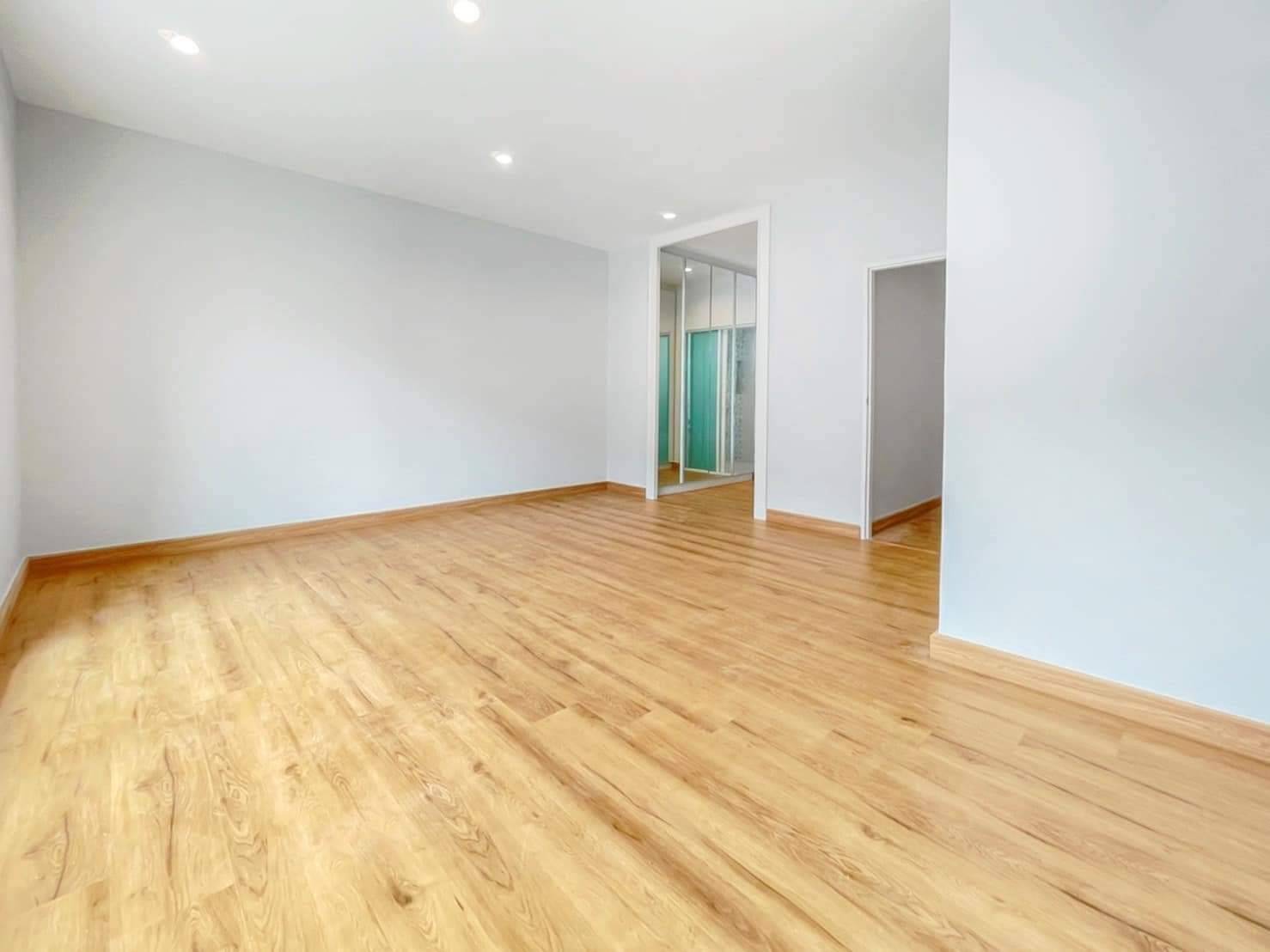 ขายด่วน‼️*** ราคาเพียง 5.75 ล้านบาท*** บ้านกลางเมือง ลาดพร้าว 87 (N.539)