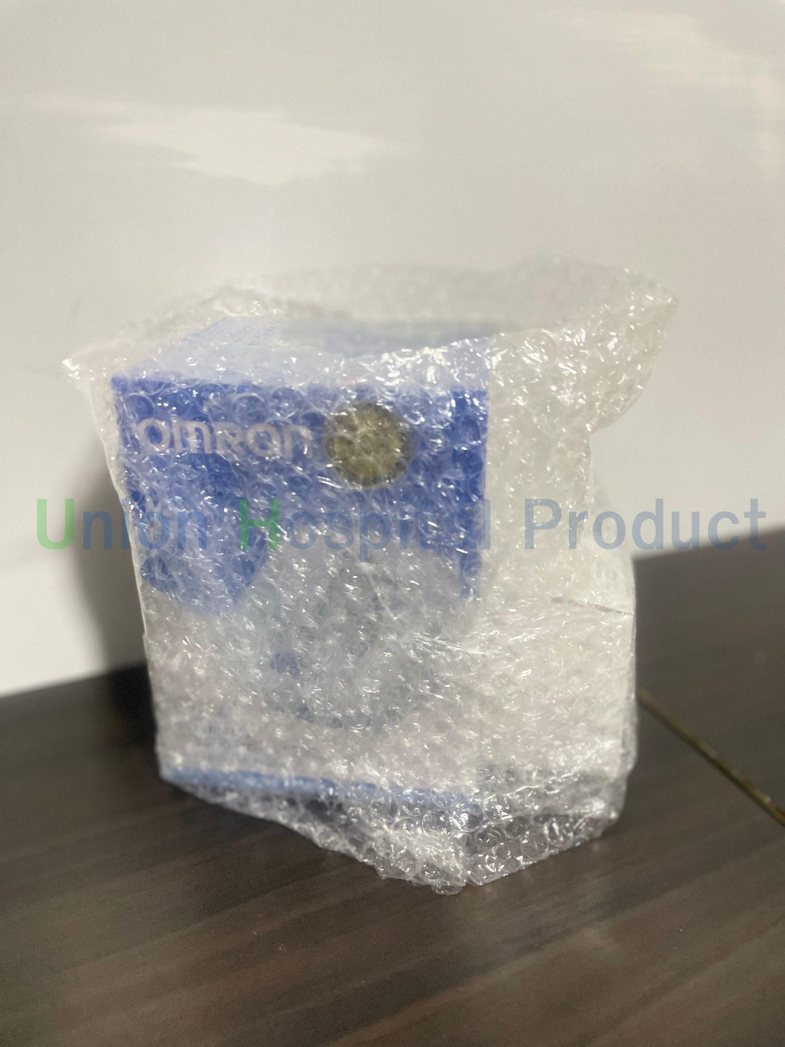 เครื่องวัดความดัน OMRON รุ่น HEM-7120 แถมฟรี Adapter + ประกันศูนย์ 5 ปี + ถ่าน AA ก้อน