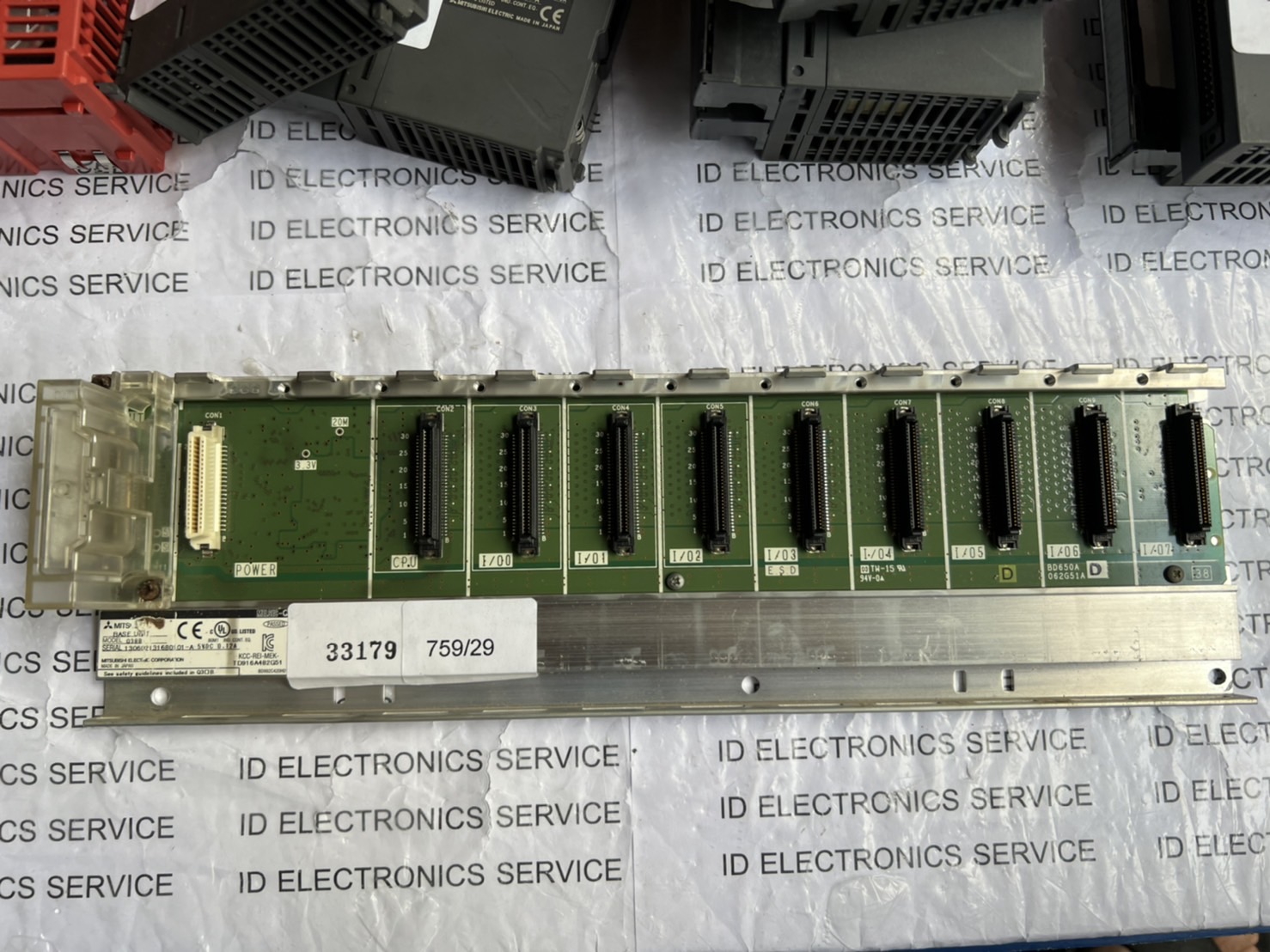 PLC " MITSUBISHI " MODEL : Q38B
