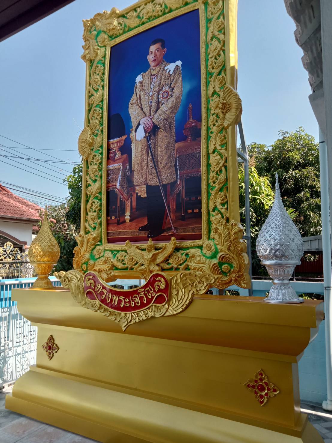 รับทำซุ้มเฉลิมพระเกียรติ พานพุ่ม สันทราย