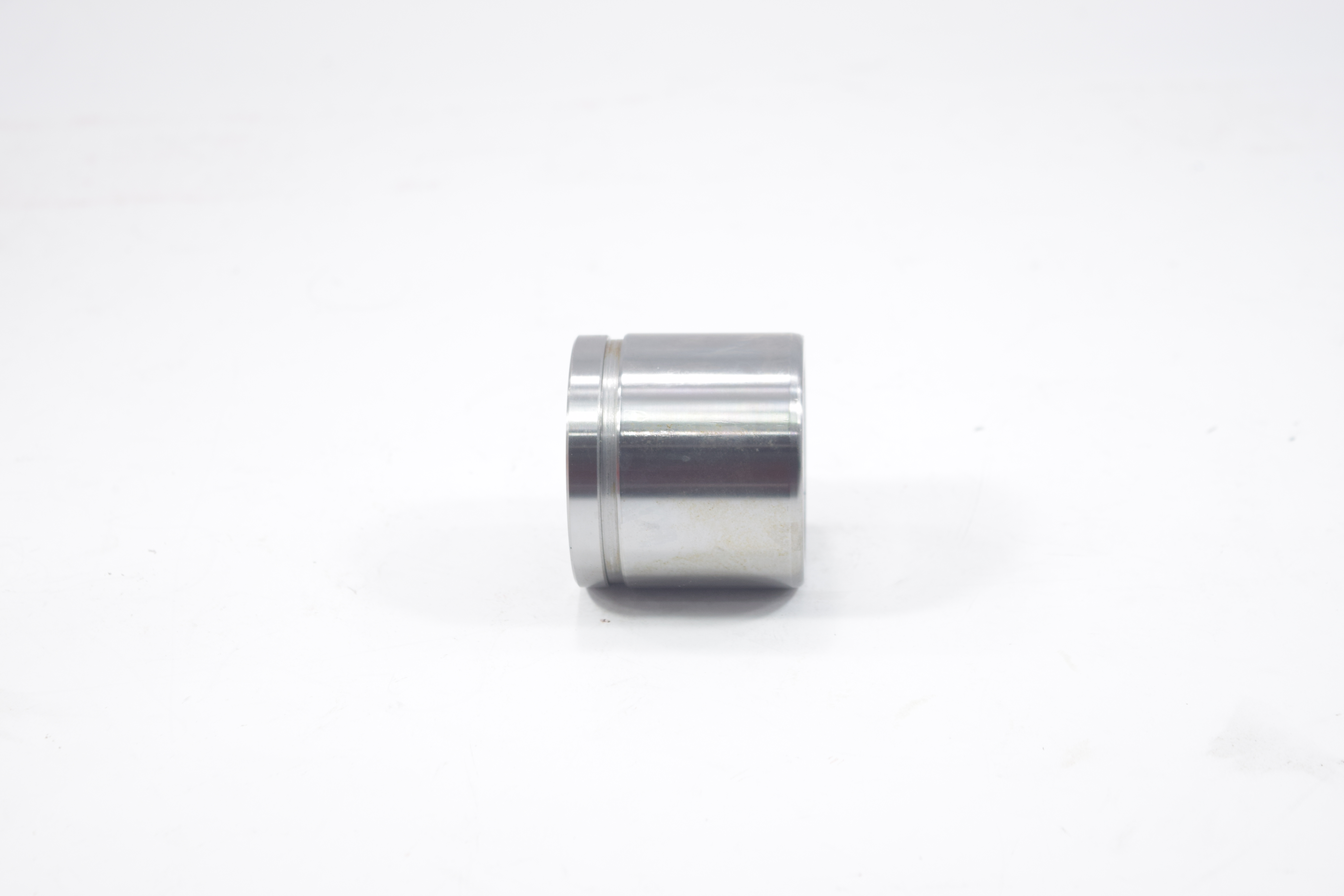 ลูกสูบดิสเบรค NISSAN U12 ( 2.0) / นิสสัน / 3PD-4691 / 41121 - 71E00 / ขนาด วงนอก 57.10 สูง 50.80 (จำนวน 1 ชิ้น) (CALIPER PISTON)
