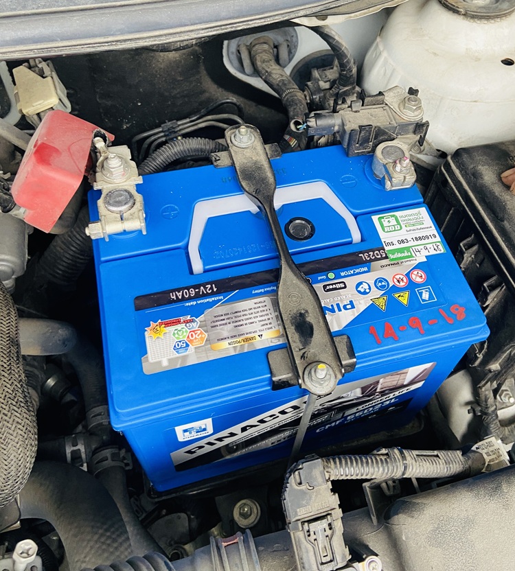 แบตหมด รถสตาร์ทไม่ติดโทรหาเรา แถววัดแหลมทอง แหลมฉบัง เปลี่ยนแบต 24 ชม.